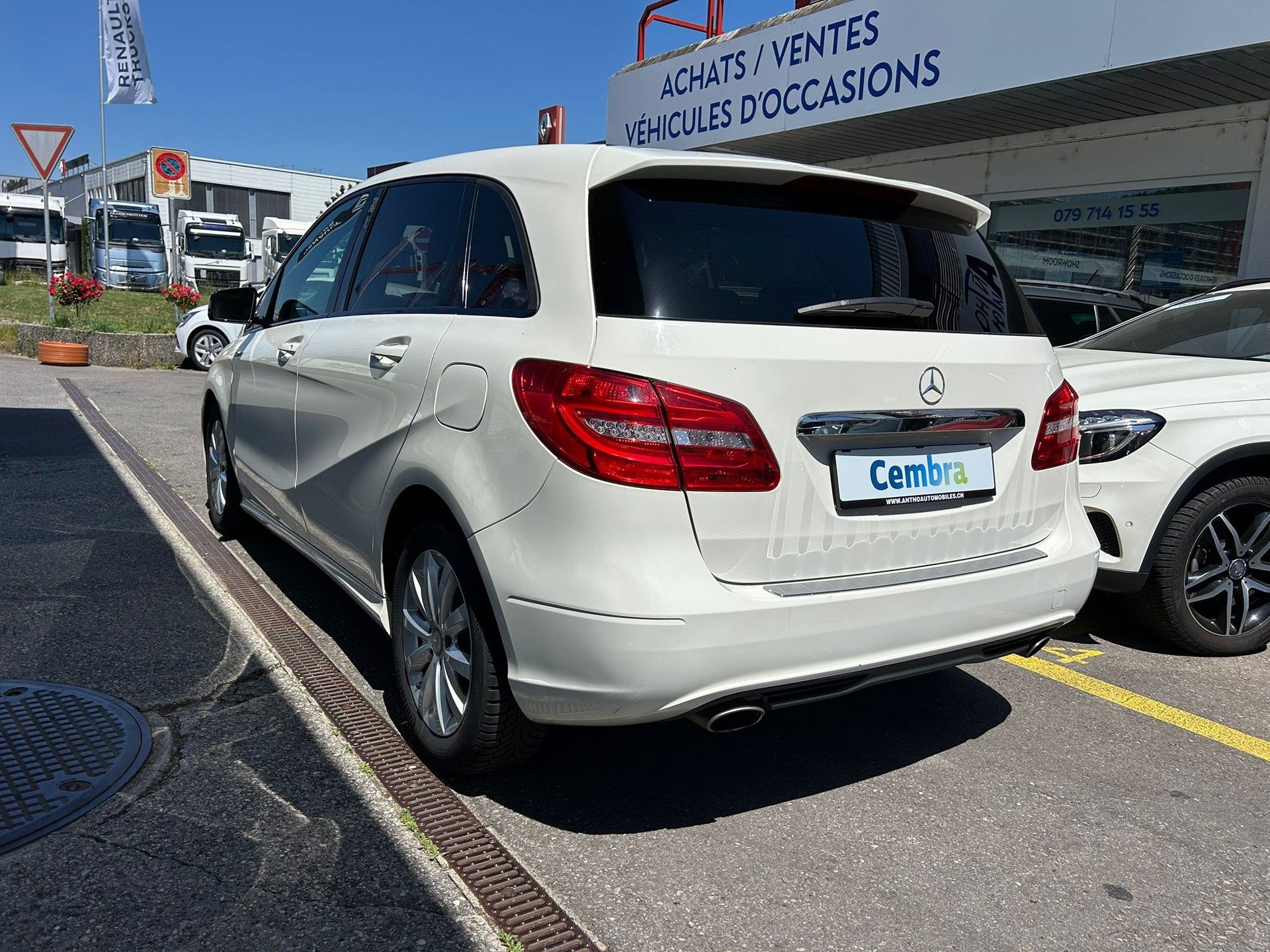 MERCEDES-BENZ B 200 7G-DCT-image-2
