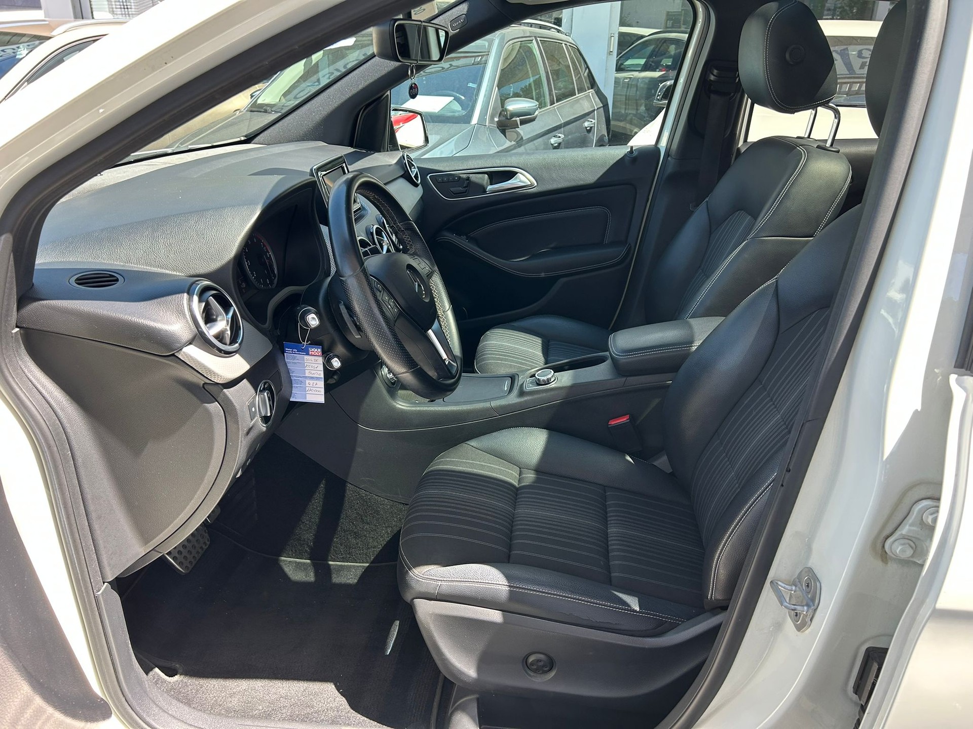 MERCEDES-BENZ B 200 7G-DCT-image-7