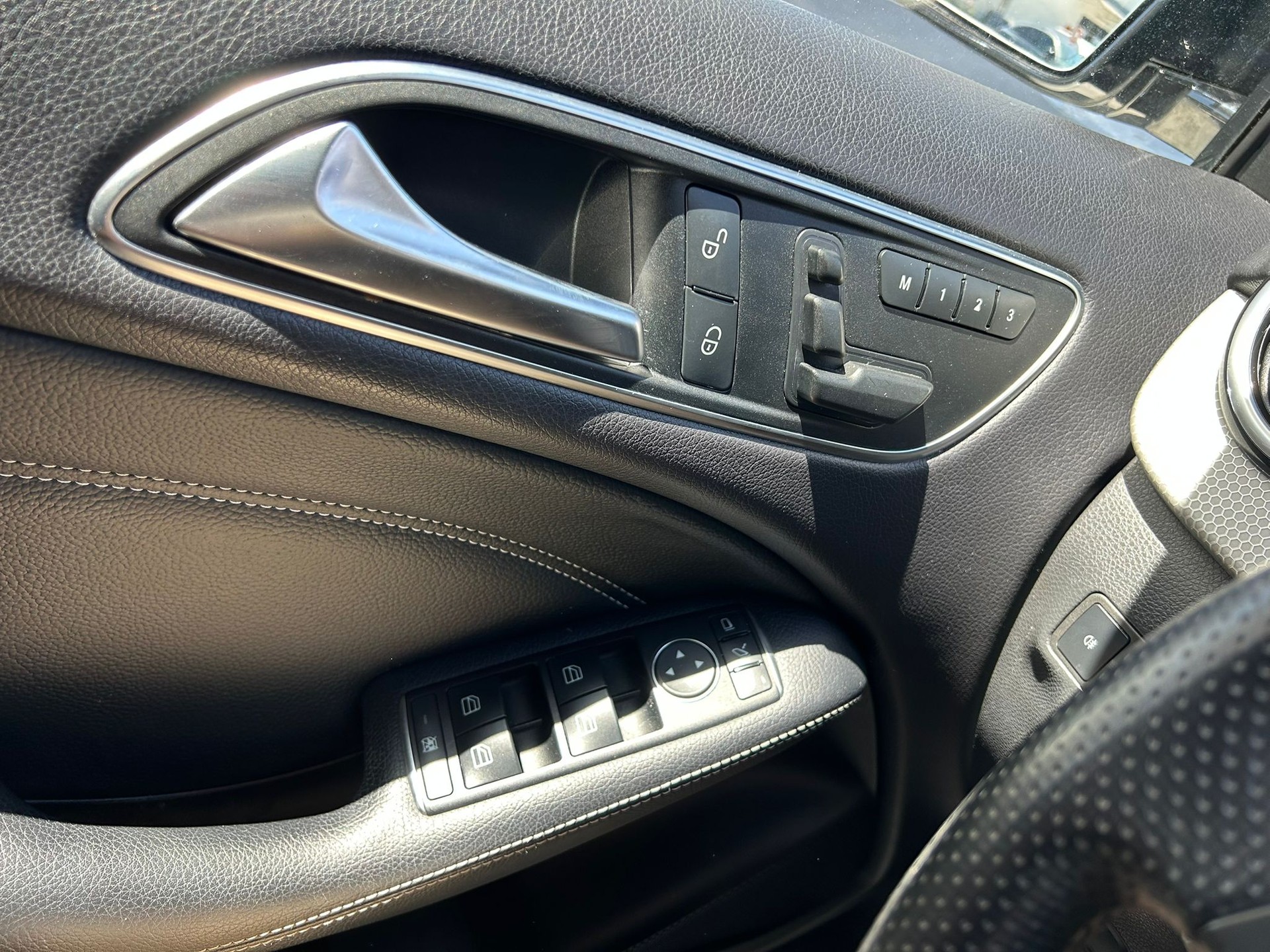 MERCEDES-BENZ B 200 7G-DCT-image-9