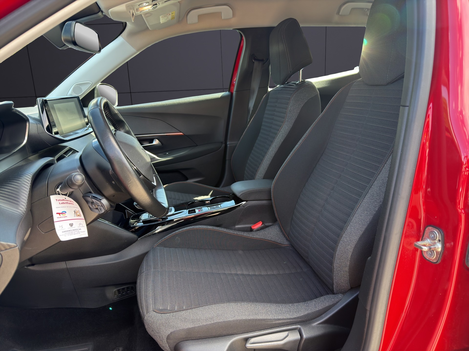 PEUGEOT 2008 e Active-image-5