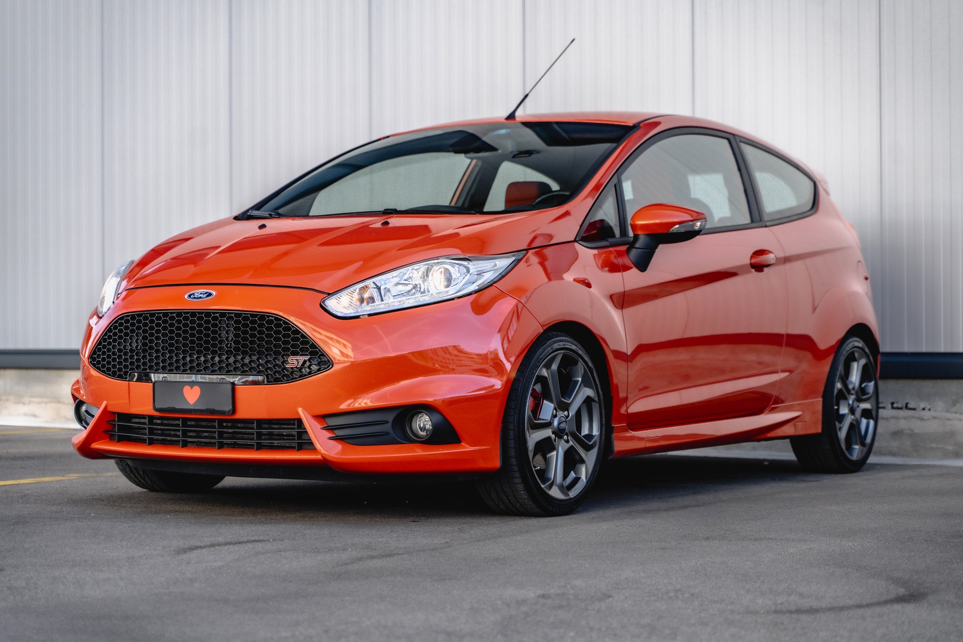 FORD Fiesta 1.6 SCTi ST-2 * AB MFK * TRAUMHAFTE AUSSTATUNG * 8-FACH BEREIFT *-image-0