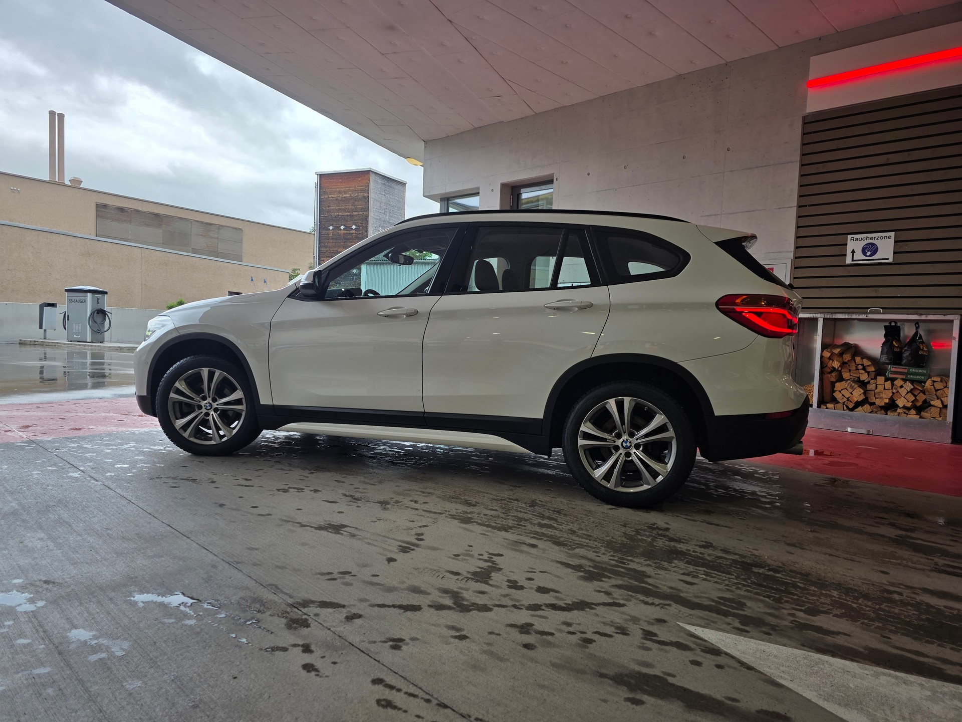 BMW X1 xDrive 20d Sport Line Steptronic-image-12