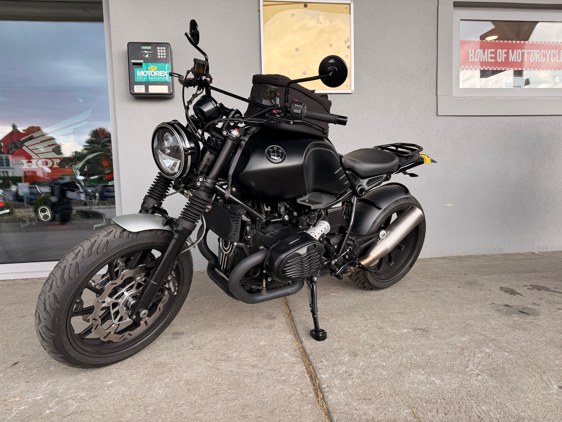BMW R nineT Pure ABS-showroom-element-3
