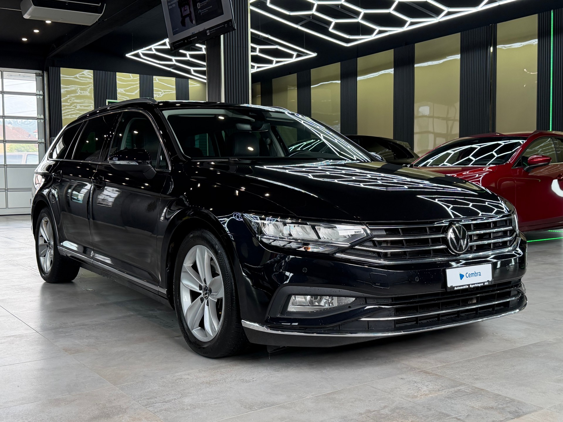 VW Passat 2.0 TDI BMT Elegance 4Motion DSG-image-2