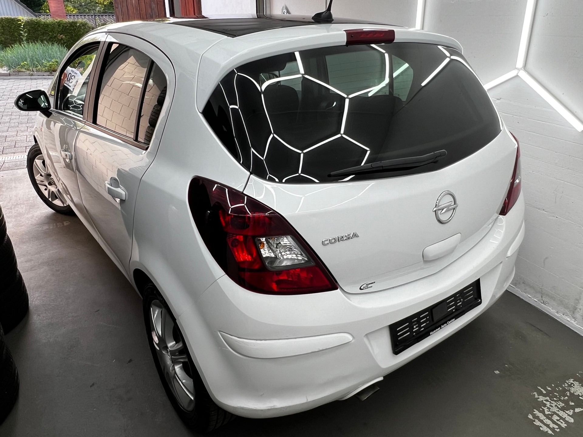OPEL 1.4i 16V TP Color Ed.-image-1