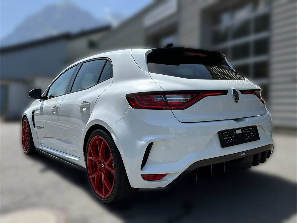 RENAULT Megane R.S. Trophy-R 300-image-2