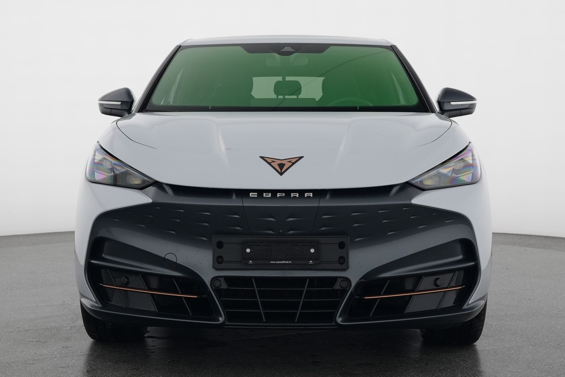 CUPRA Tavascan Type 9 77 kWh Adrenaline-image-1