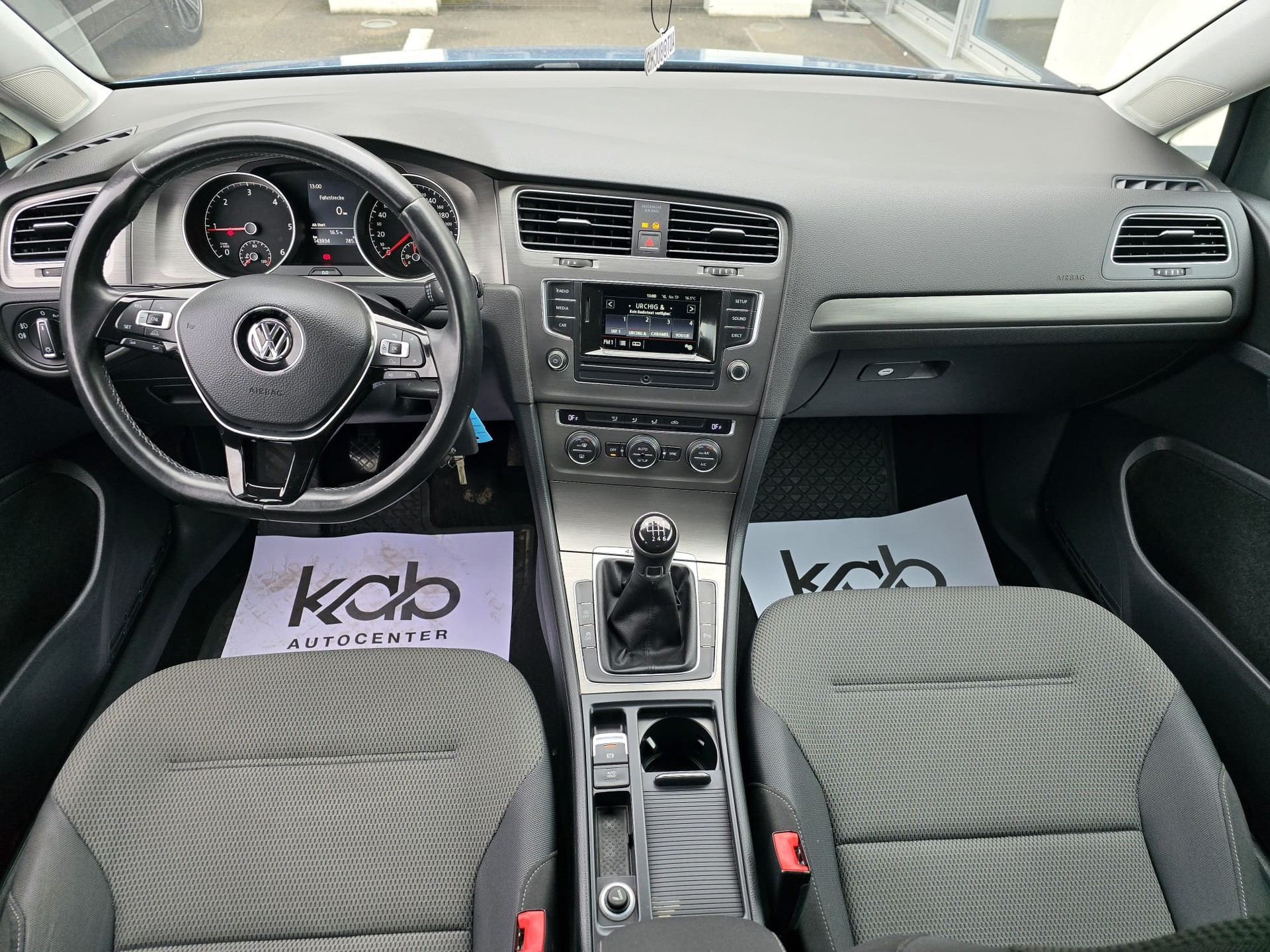 VW Golf 2.0 TDI Highline 4Motion-image-12