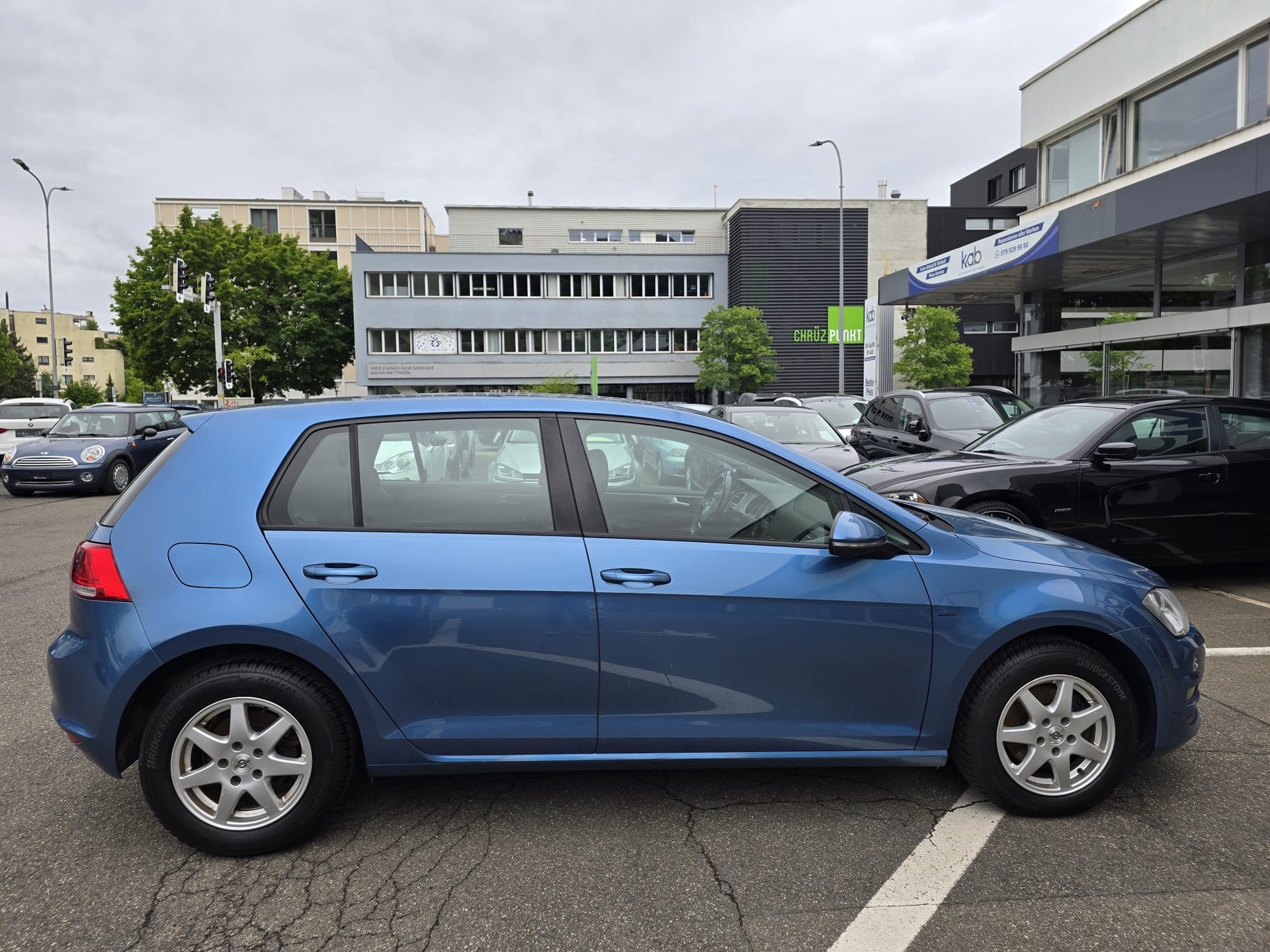 VW Golf 2.0 TDI Highline 4Motion-image-7