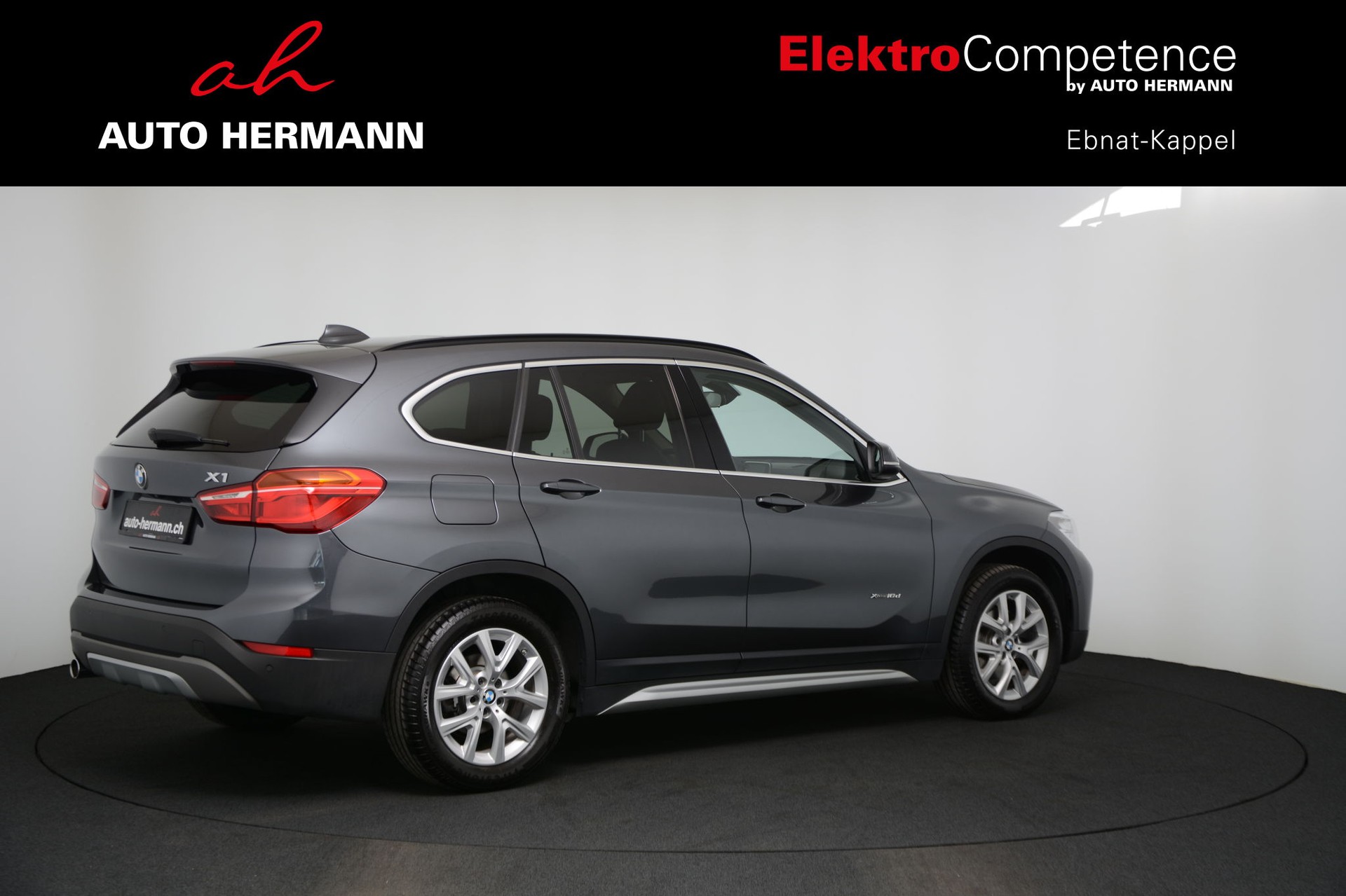 BMW X1 xDrive 18d Steptronic-image-6
