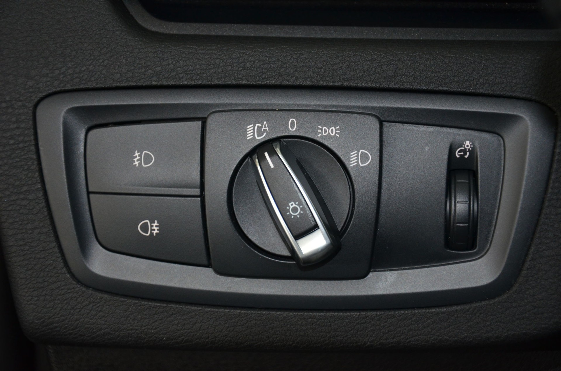 BMW X1 xDrive 18d Steptronic-image-24