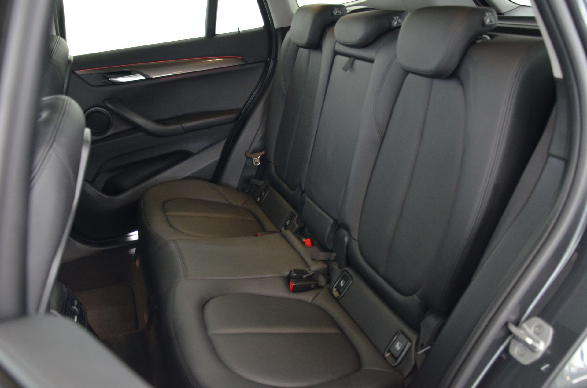 BMW X1 xDrive 18d Steptronic-image-14
