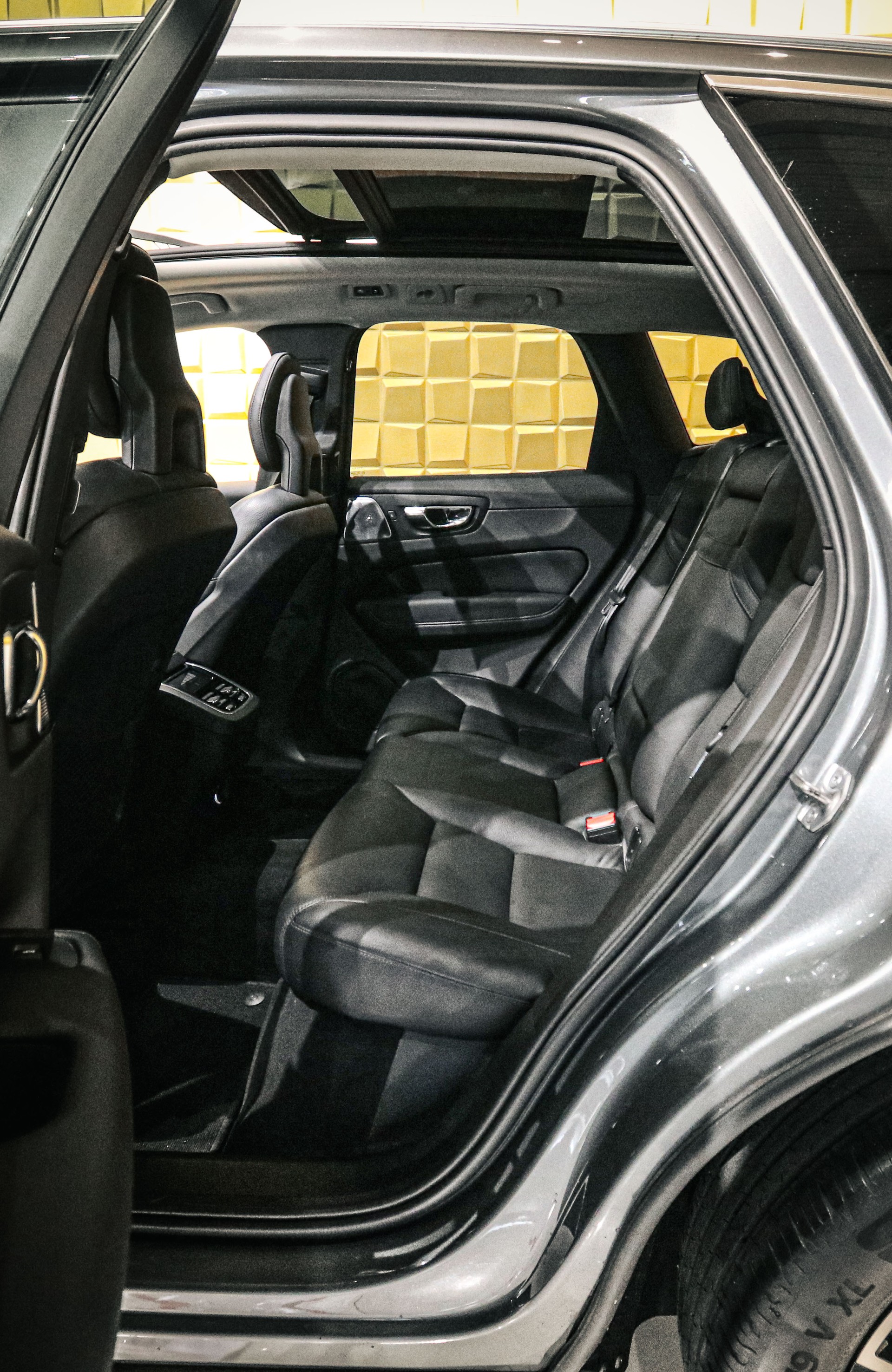 VOLVO XC60 T5 AWD Inscription Geartronic-image-10