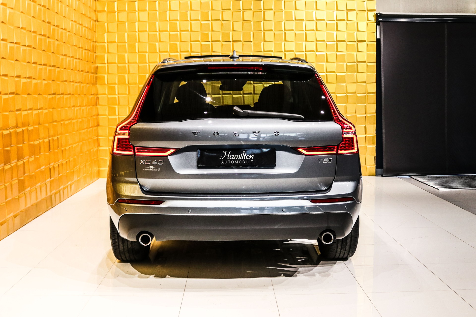 VOLVO XC60 T5 AWD Inscription Geartronic-image-5