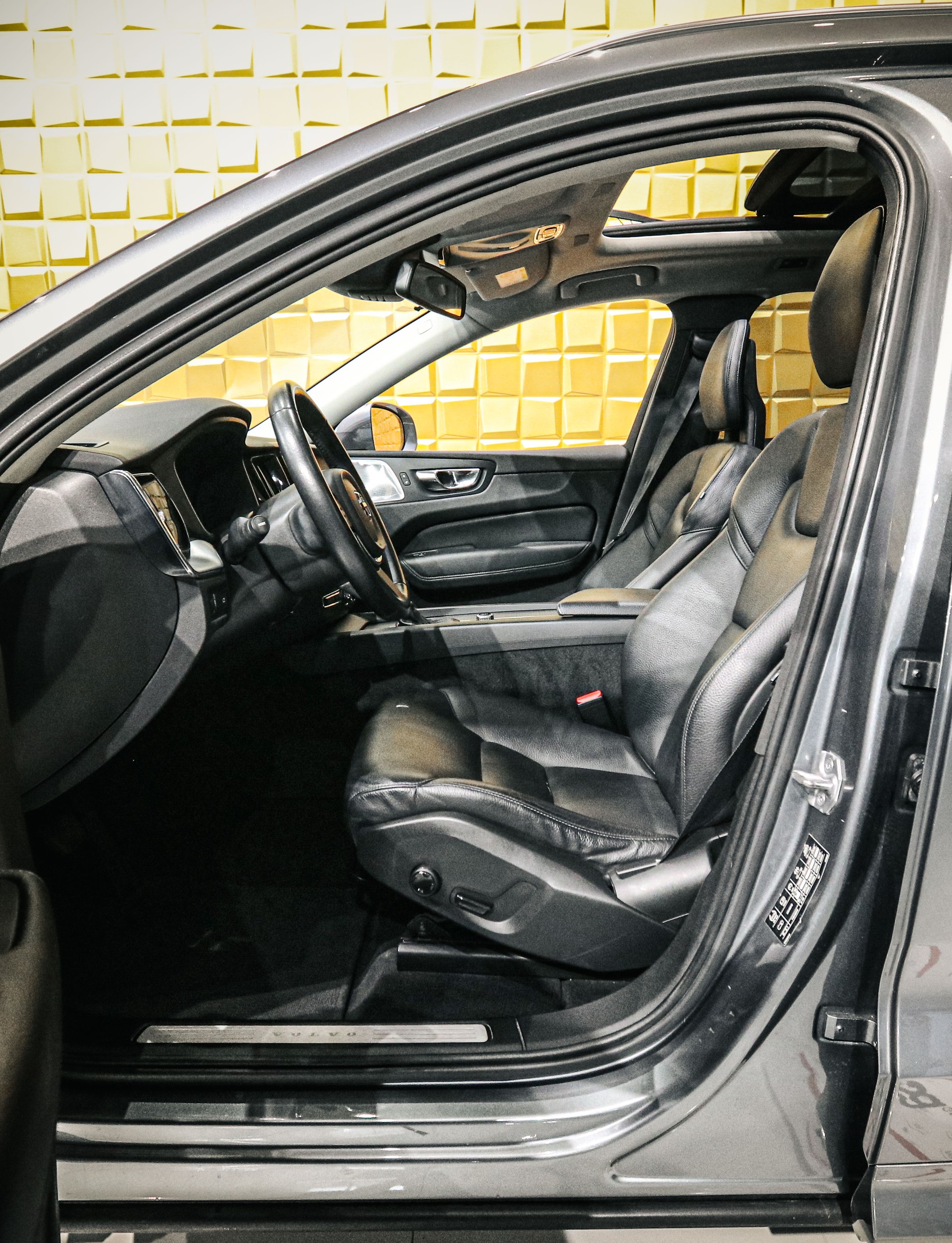 VOLVO XC60 T5 AWD Inscription Geartronic-image-8