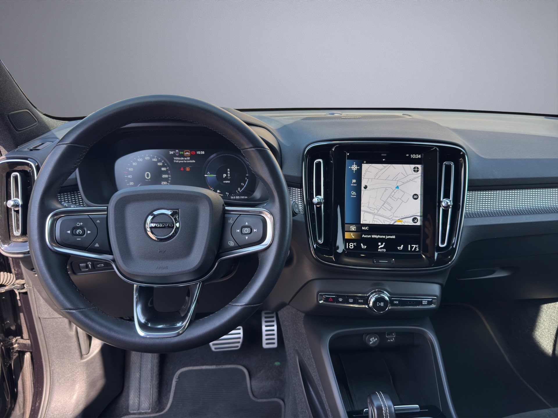 VOLVO XC40 T4 TwE R-Design DCT-image-12