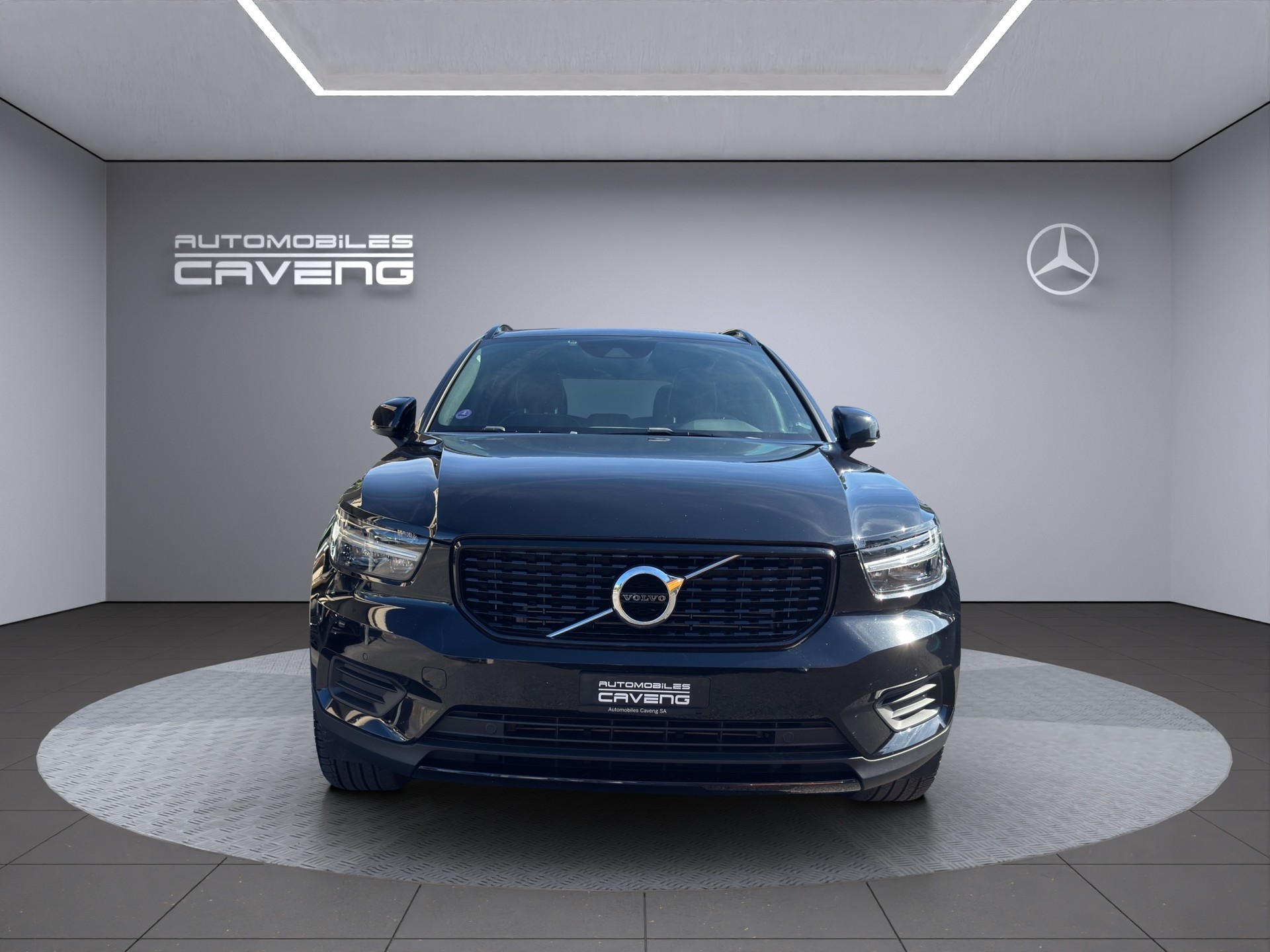 VOLVO XC40 T4 TwE R-Design DCT-image-7