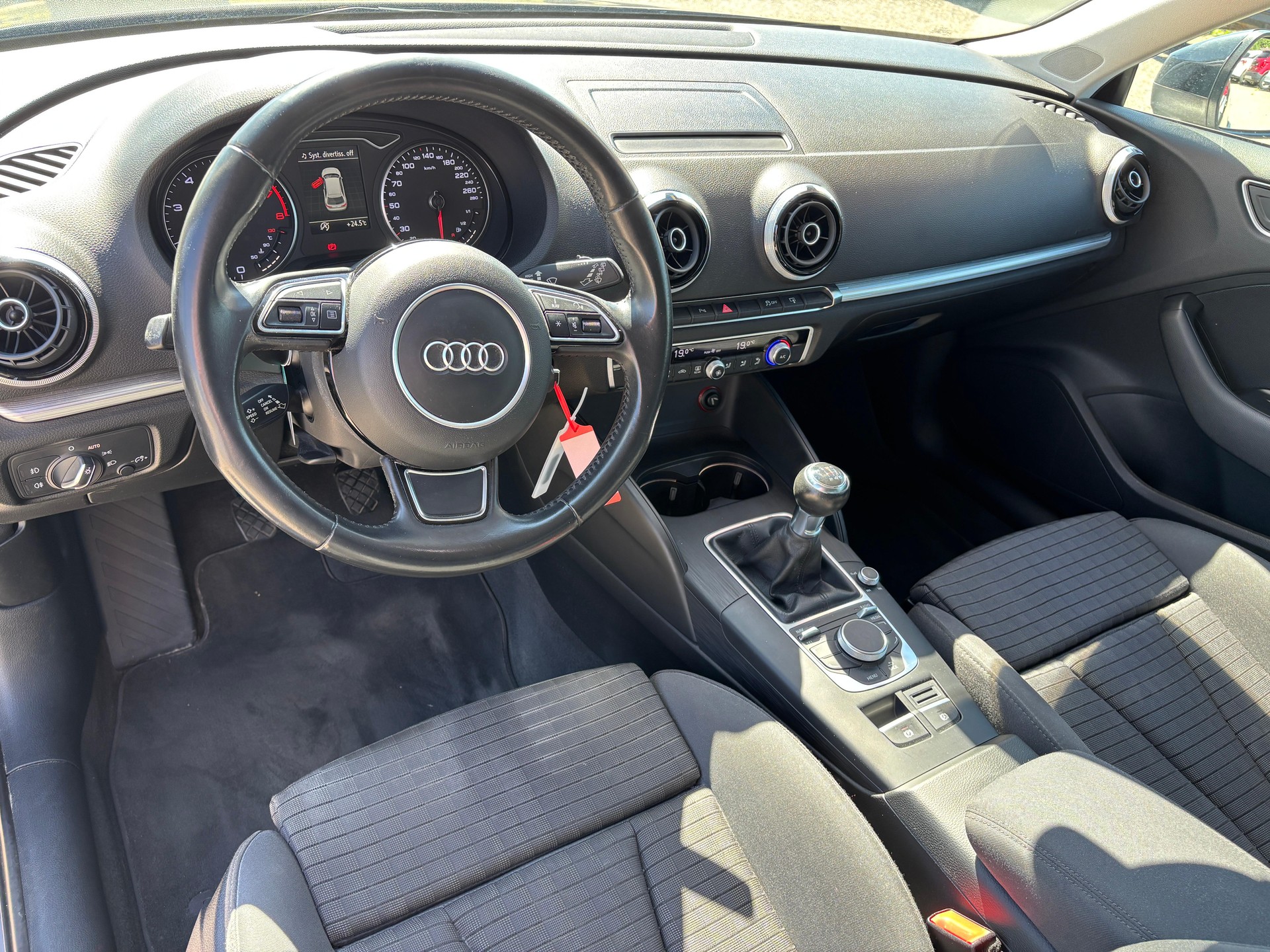 AUDI A3 1.8 T FSI Ambition 180CV-image-4