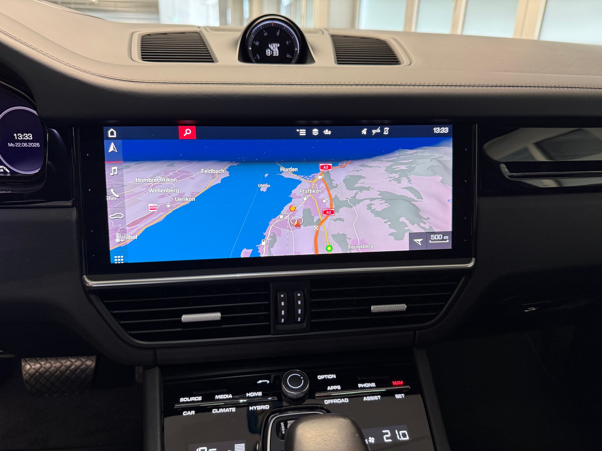 PORSCHE Cayenne E-Hybrid-image-12