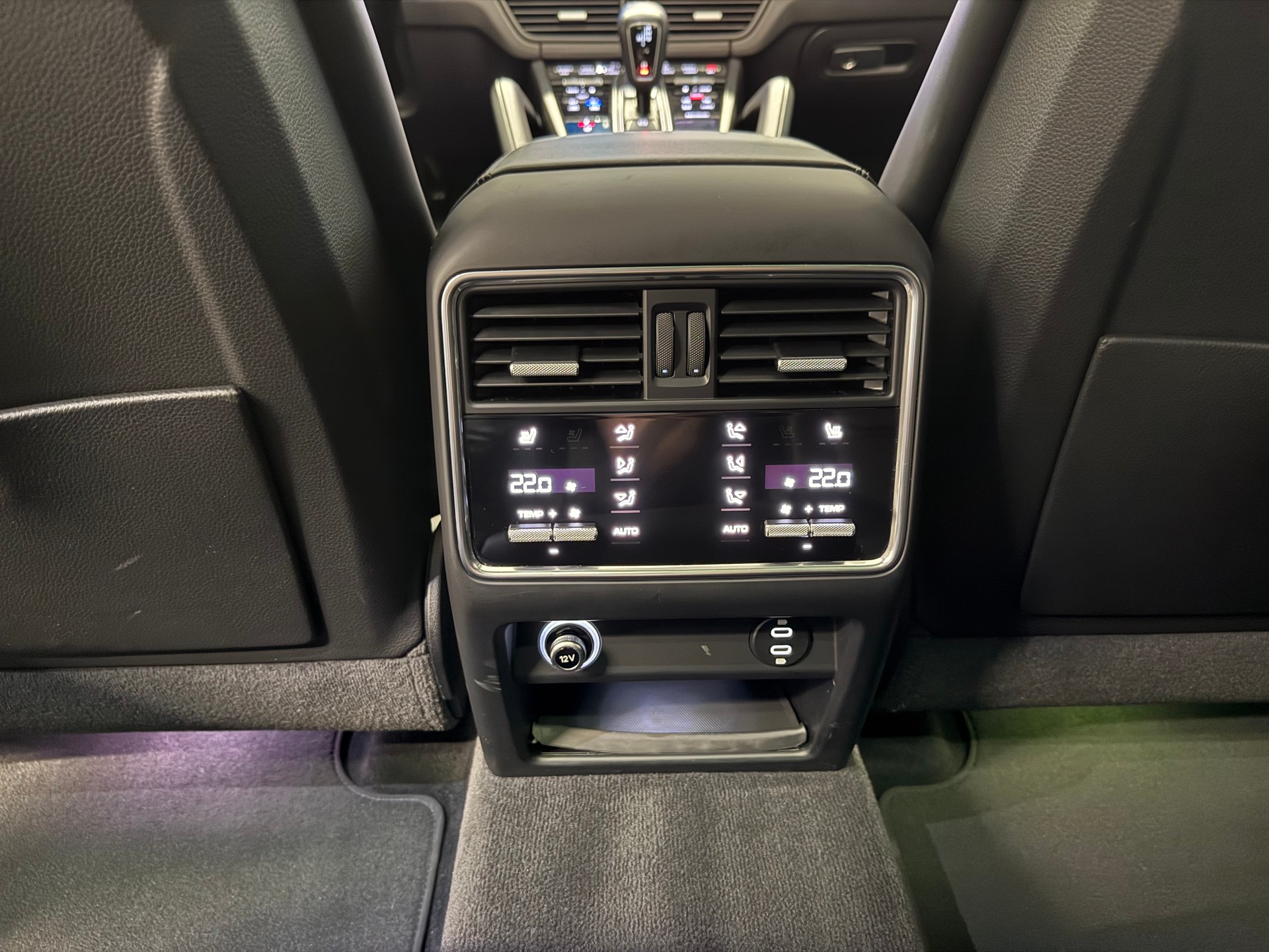 PORSCHE Cayenne E-Hybrid-image-23