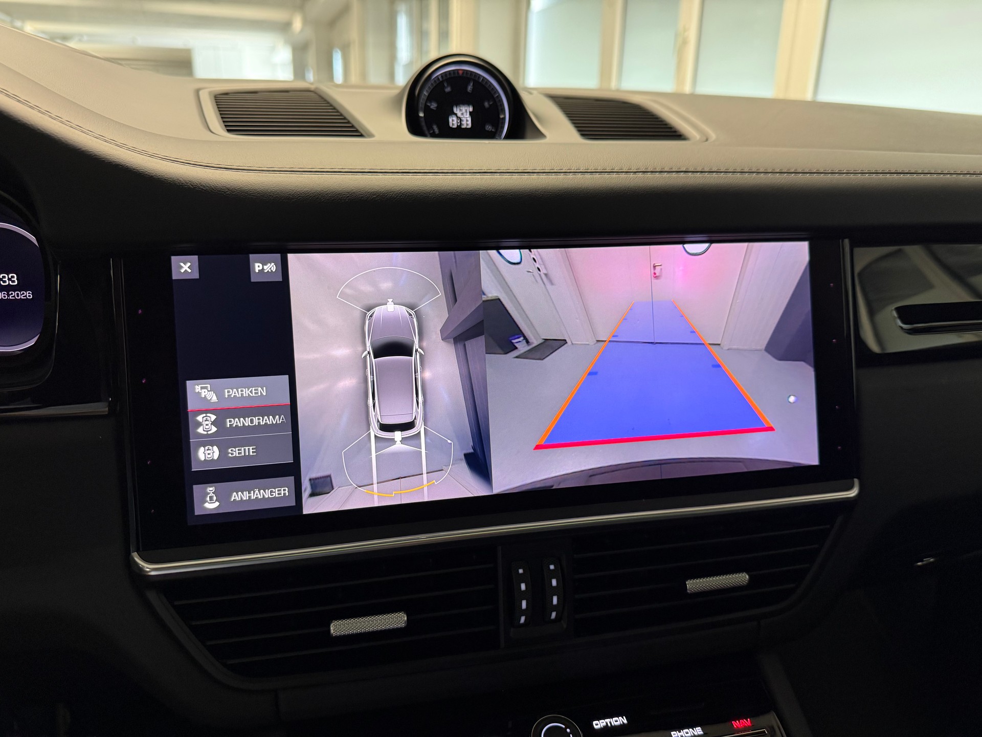 PORSCHE Cayenne E-Hybrid-image-14