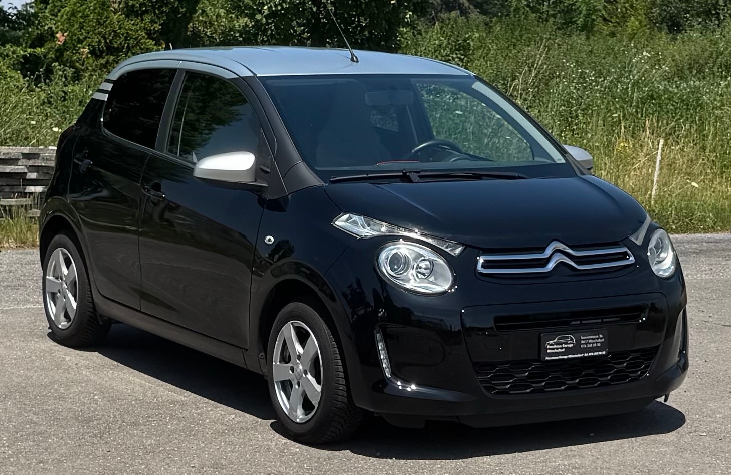 CITROEN C1 1.0 VTi ETG5 Shine Edition-image-11