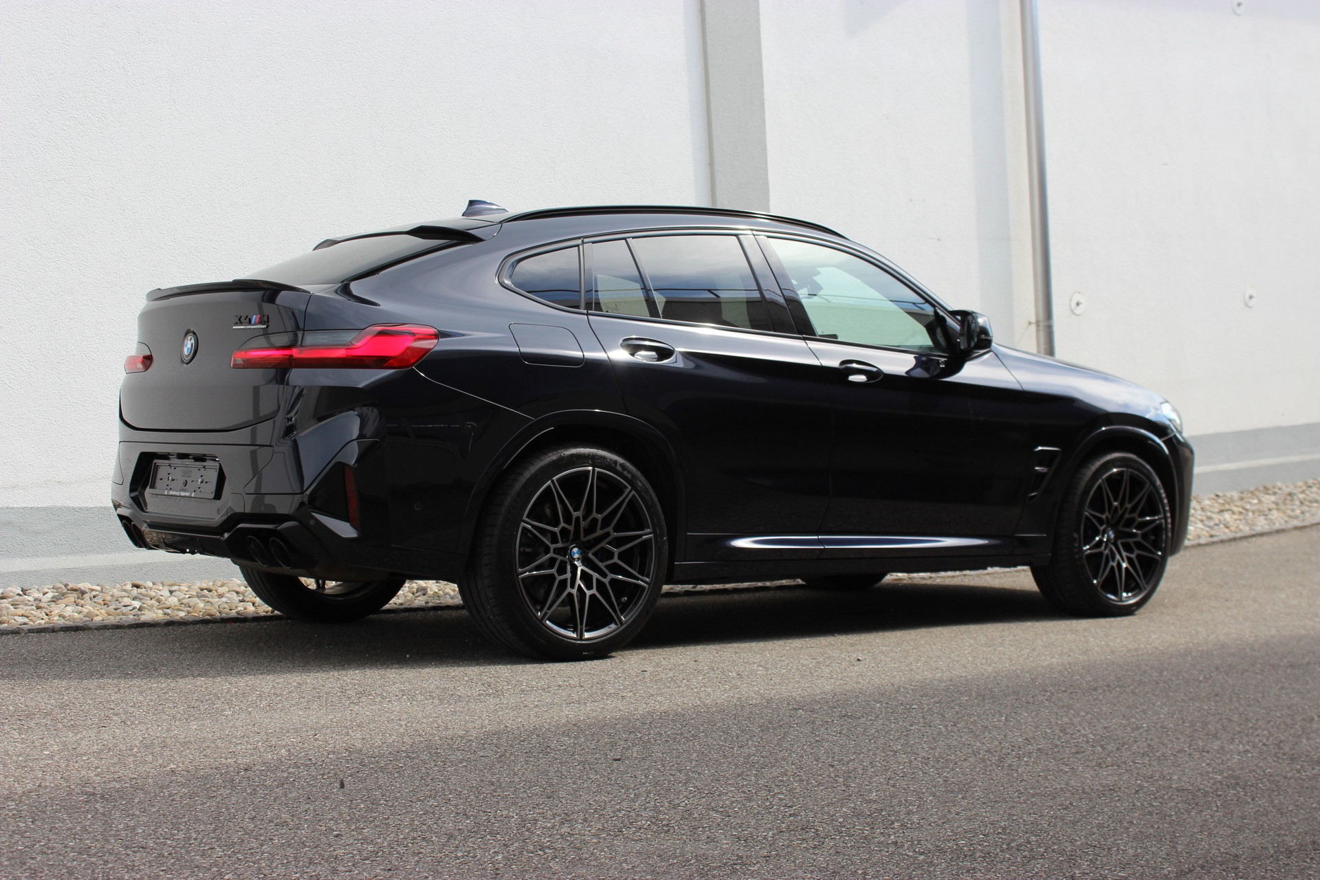 BMW X4M xDrive M Competition-image-18