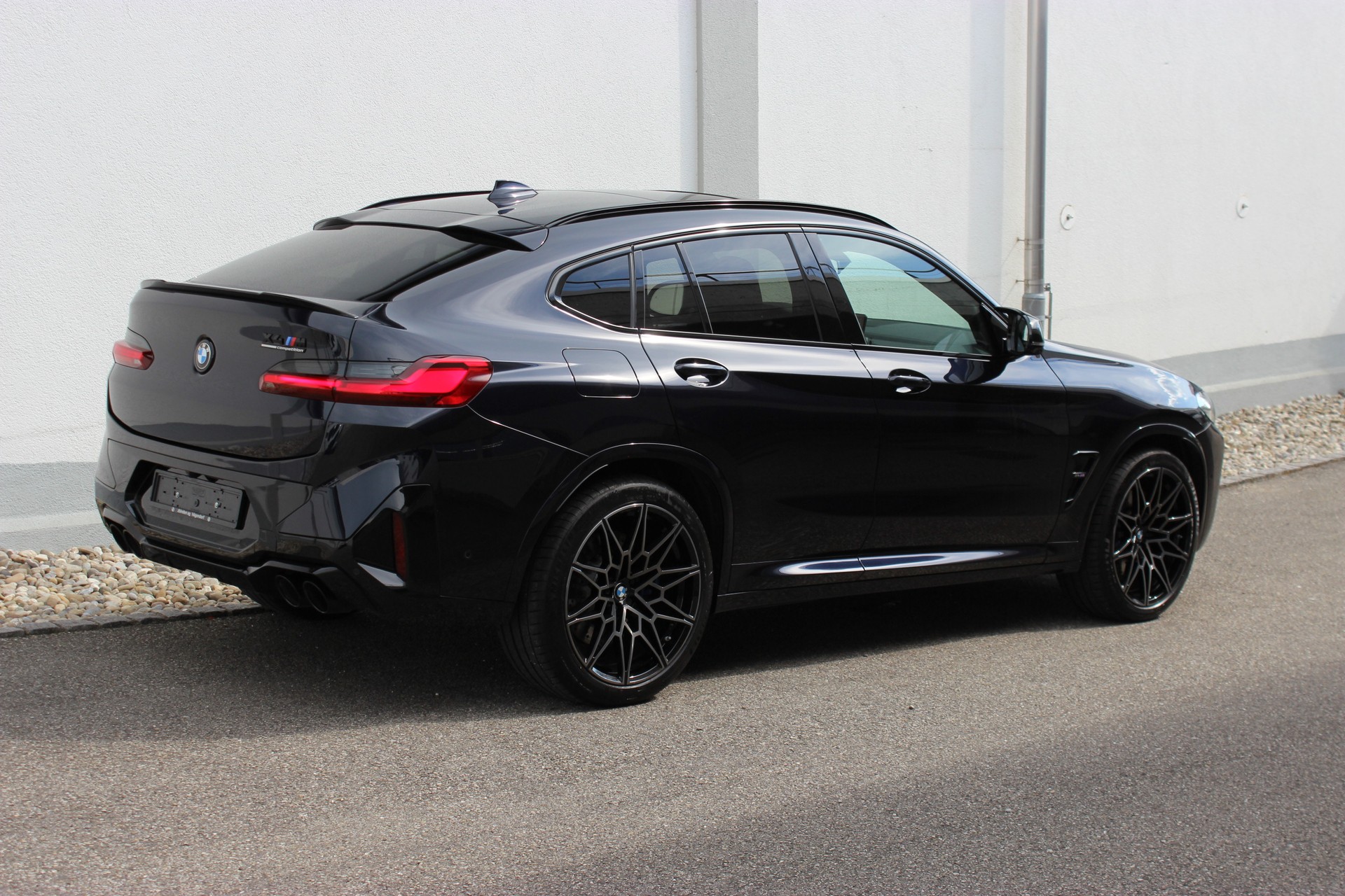 BMW X4M xDrive M Competition-image-10