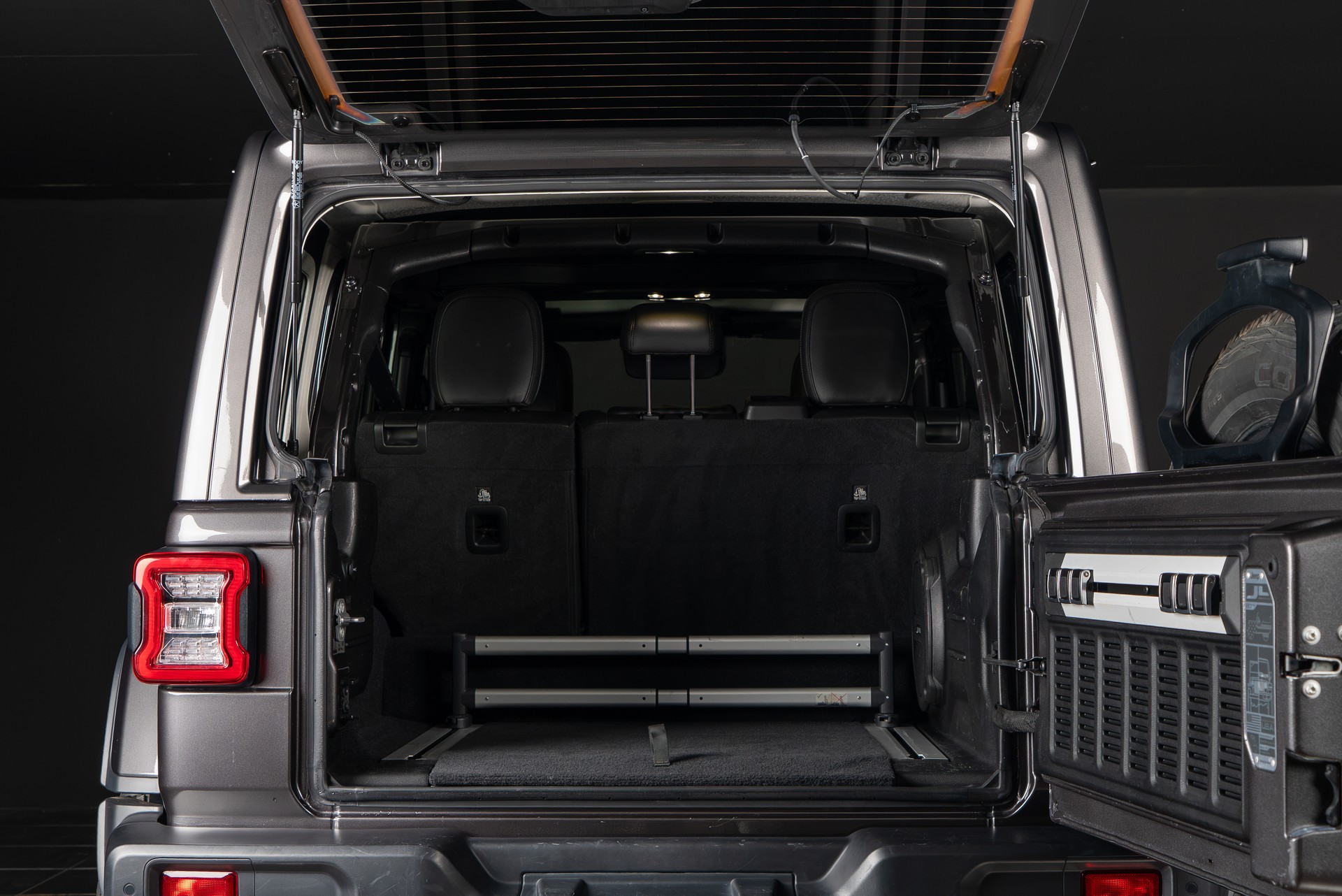 JEEP Wrangler 2.0 PHEV Unlimited 80th Anniversary Automatic-image-9