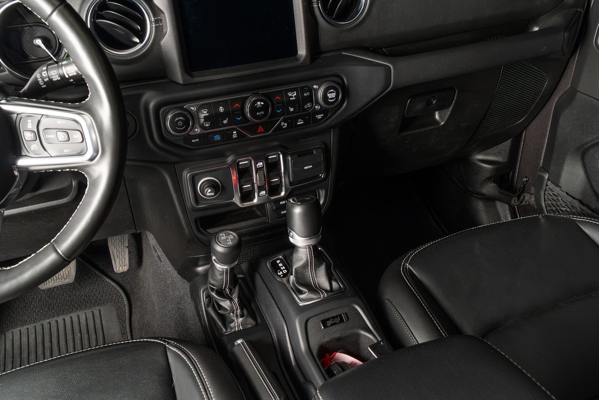 JEEP Wrangler 2.0 PHEV Unlimited 80th Anniversary Automatic-image-13