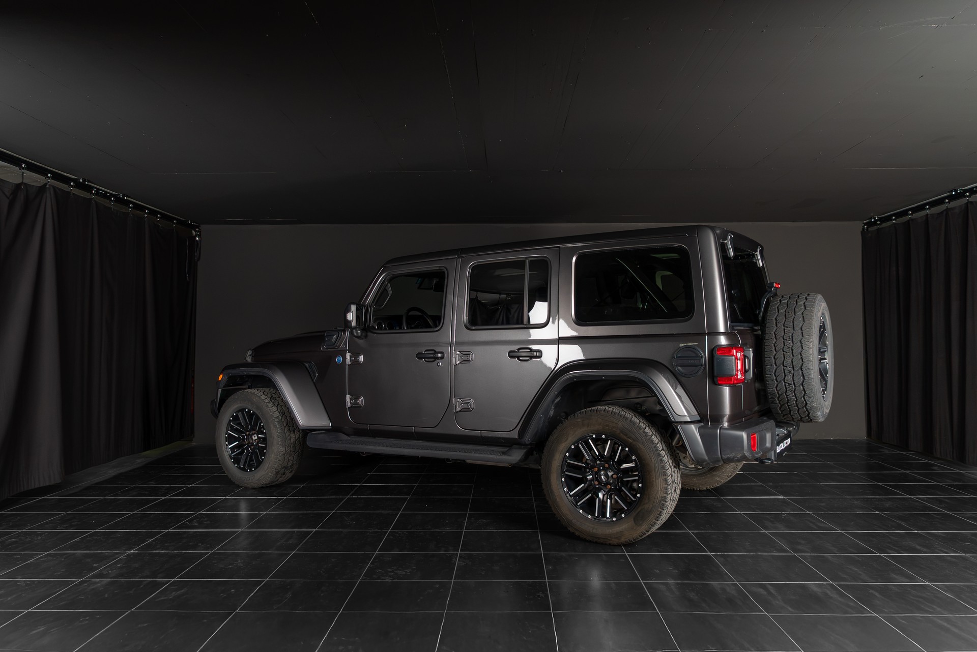JEEP Wrangler 2.0 PHEV Unlimited 80th Anniversary Automatic-image-10