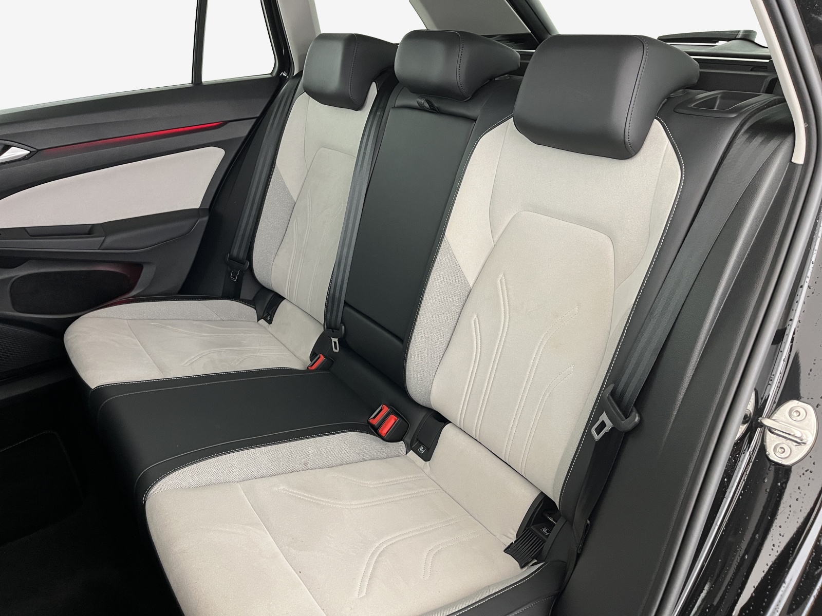 VW Golf Variant 2.0 TDI Style DSG-image-11