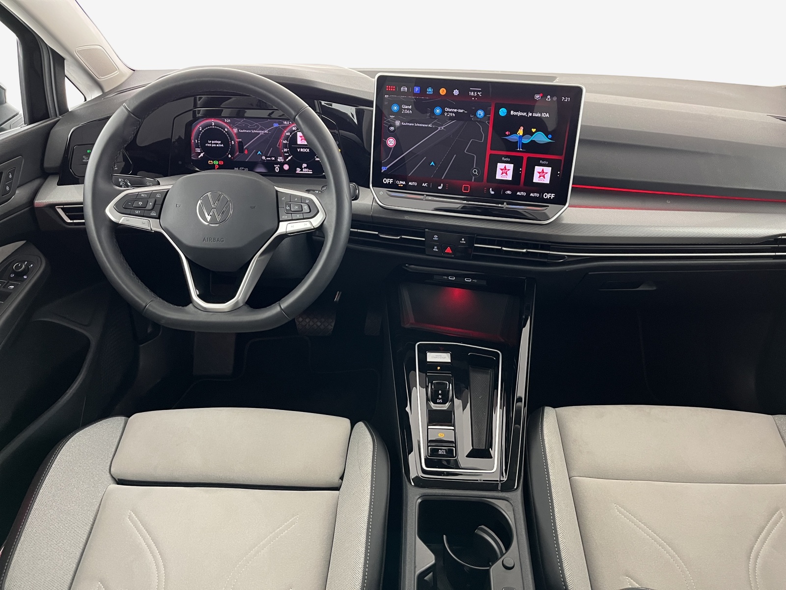VW Golf Variant 2.0 TDI Style DSG-image-8