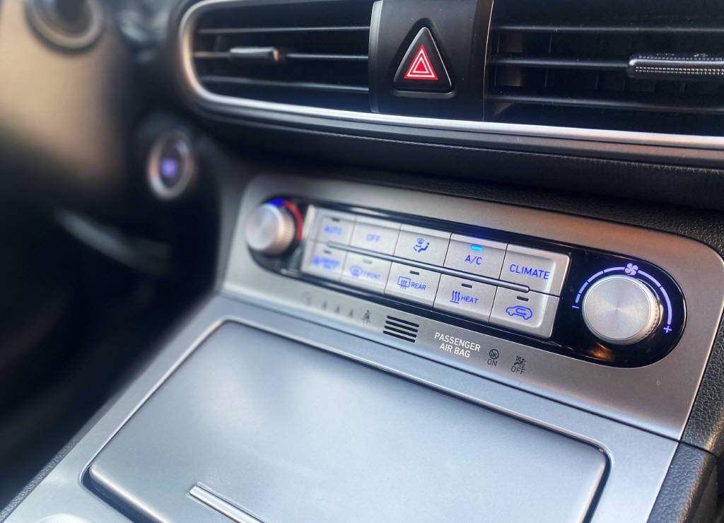 HYUNDAI Kona Electric Origo-image-9
