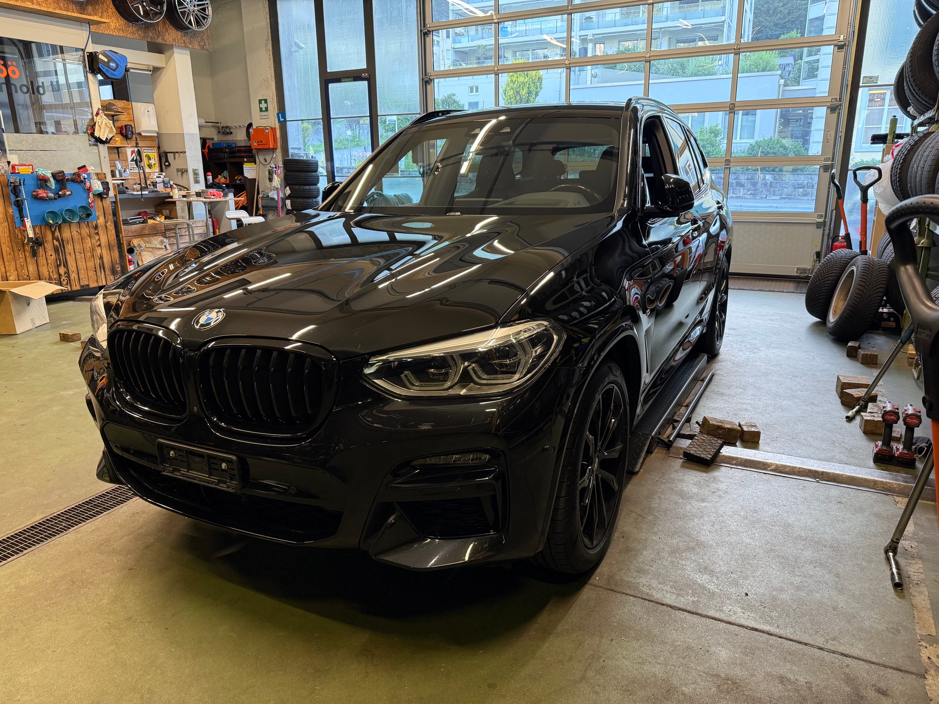 BMW X3 M40i-image-6