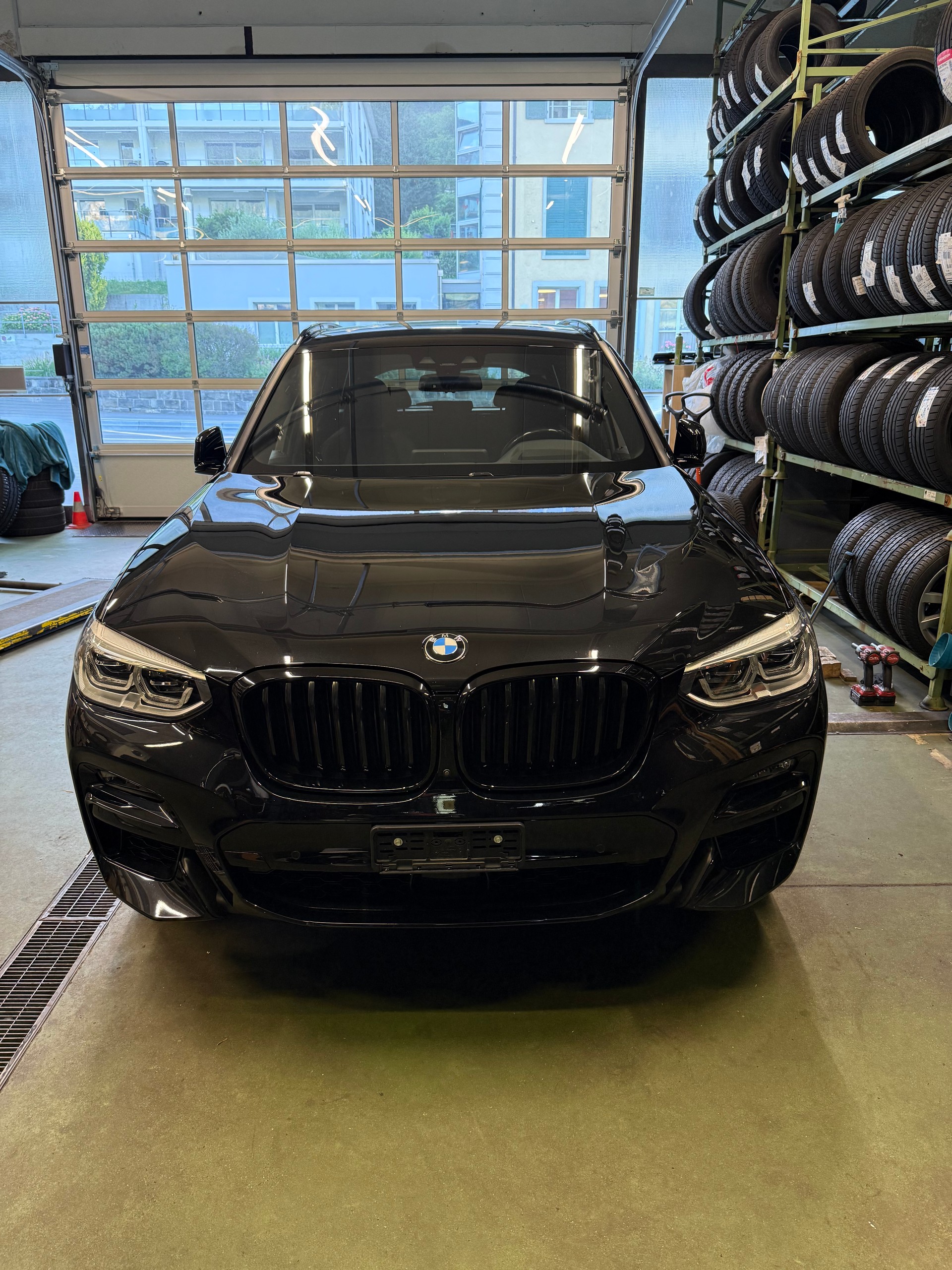 BMW X3 M40i-image-4
