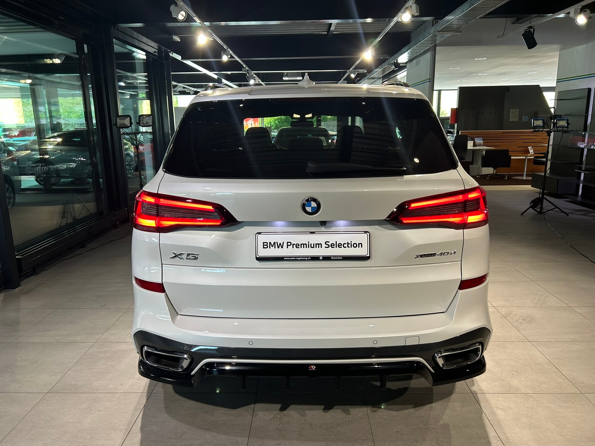 BMW X5 xDrive 48V 40d M Sport Steptronic-image-11