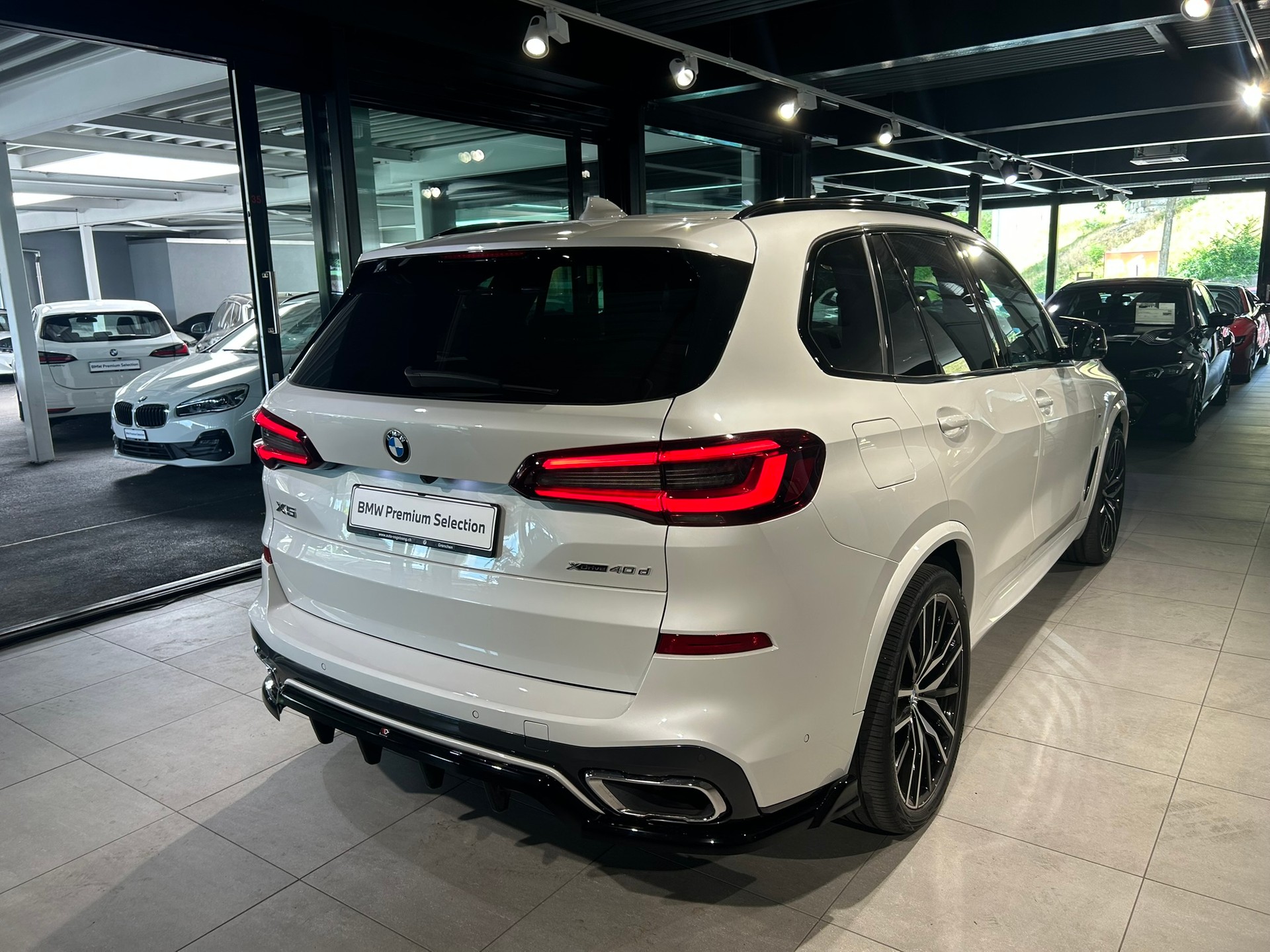 BMW X5 xDrive 48V 40d M Sport Steptronic-image-9