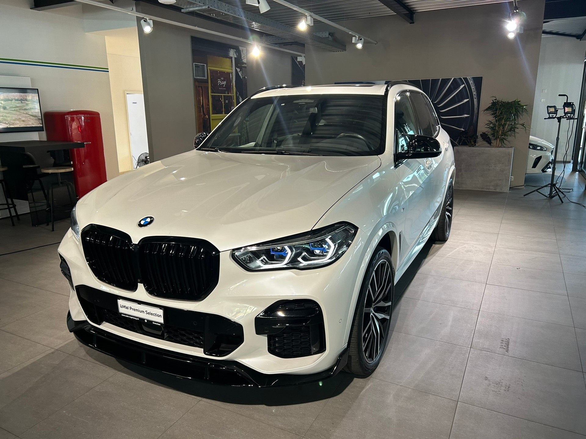 BMW X5 xDrive 48V 40d M Sport Steptronic-image-6