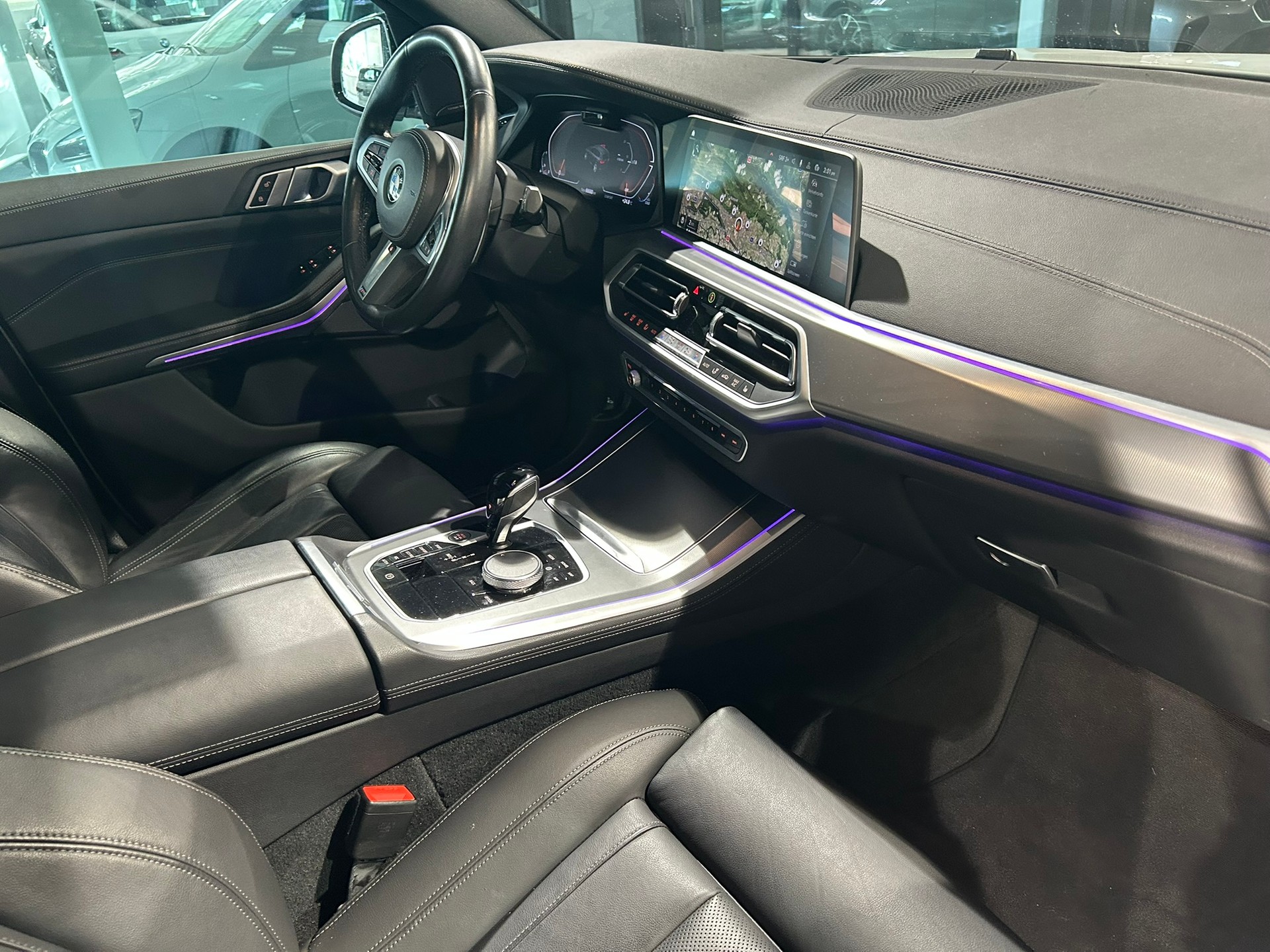 BMW X5 xDrive 48V 40d M Sport Steptronic-image-19