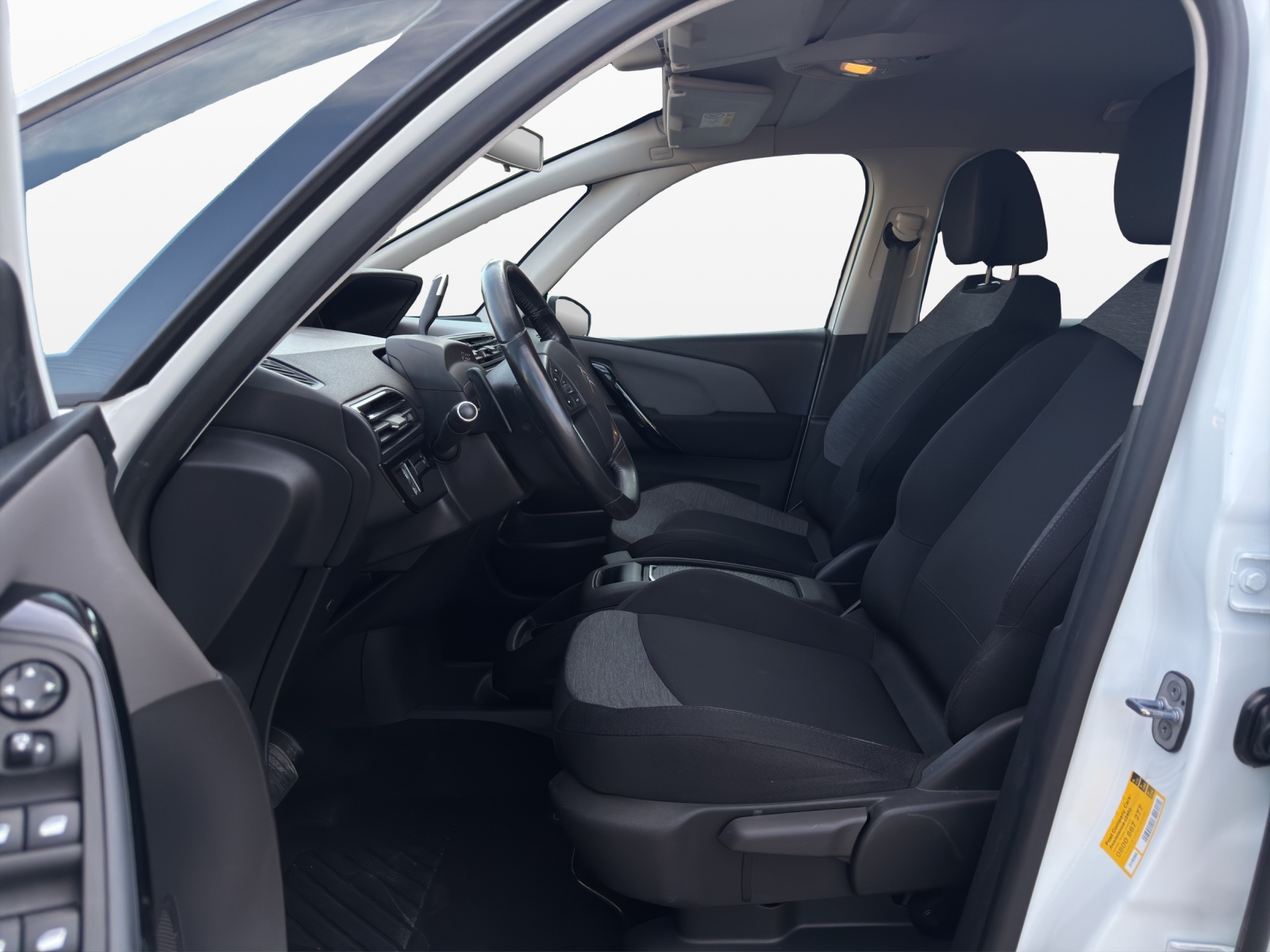 CITROEN C4 Picasso 1.6 BlueHDi Feel EAT6-image-8