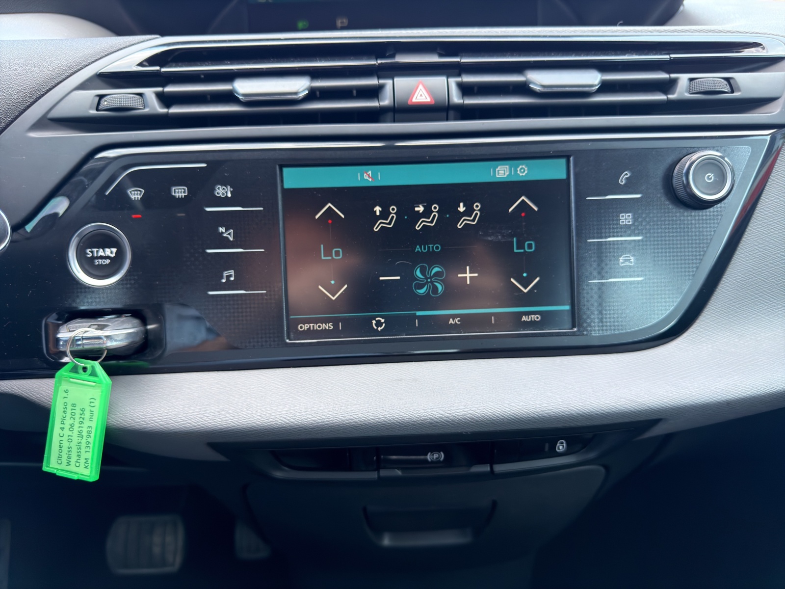 CITROEN C4 Picasso 1.6 BlueHDi Feel EAT6-image-21