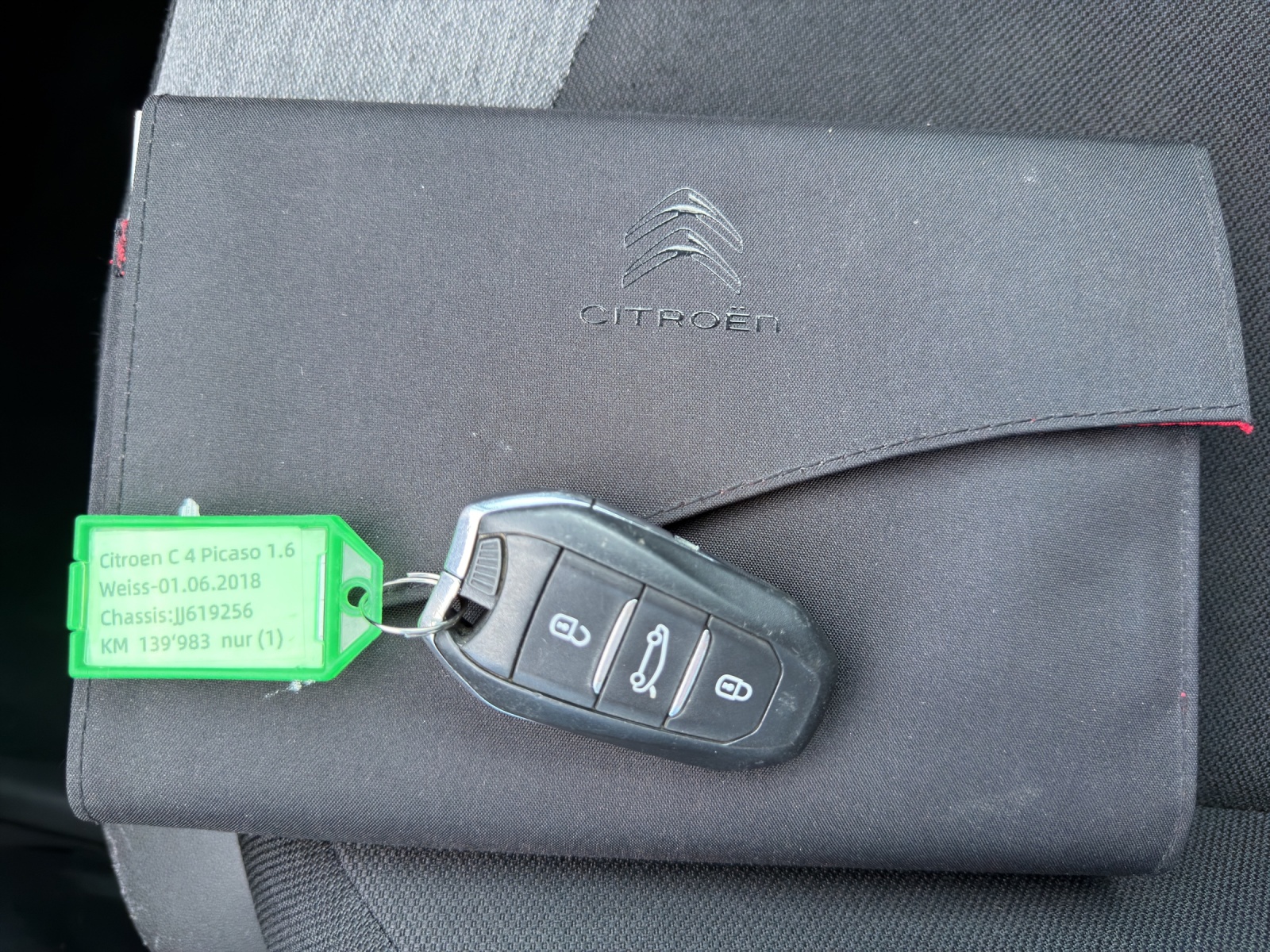 CITROEN C4 Picasso 1.6 BlueHDi Feel EAT6-image-23