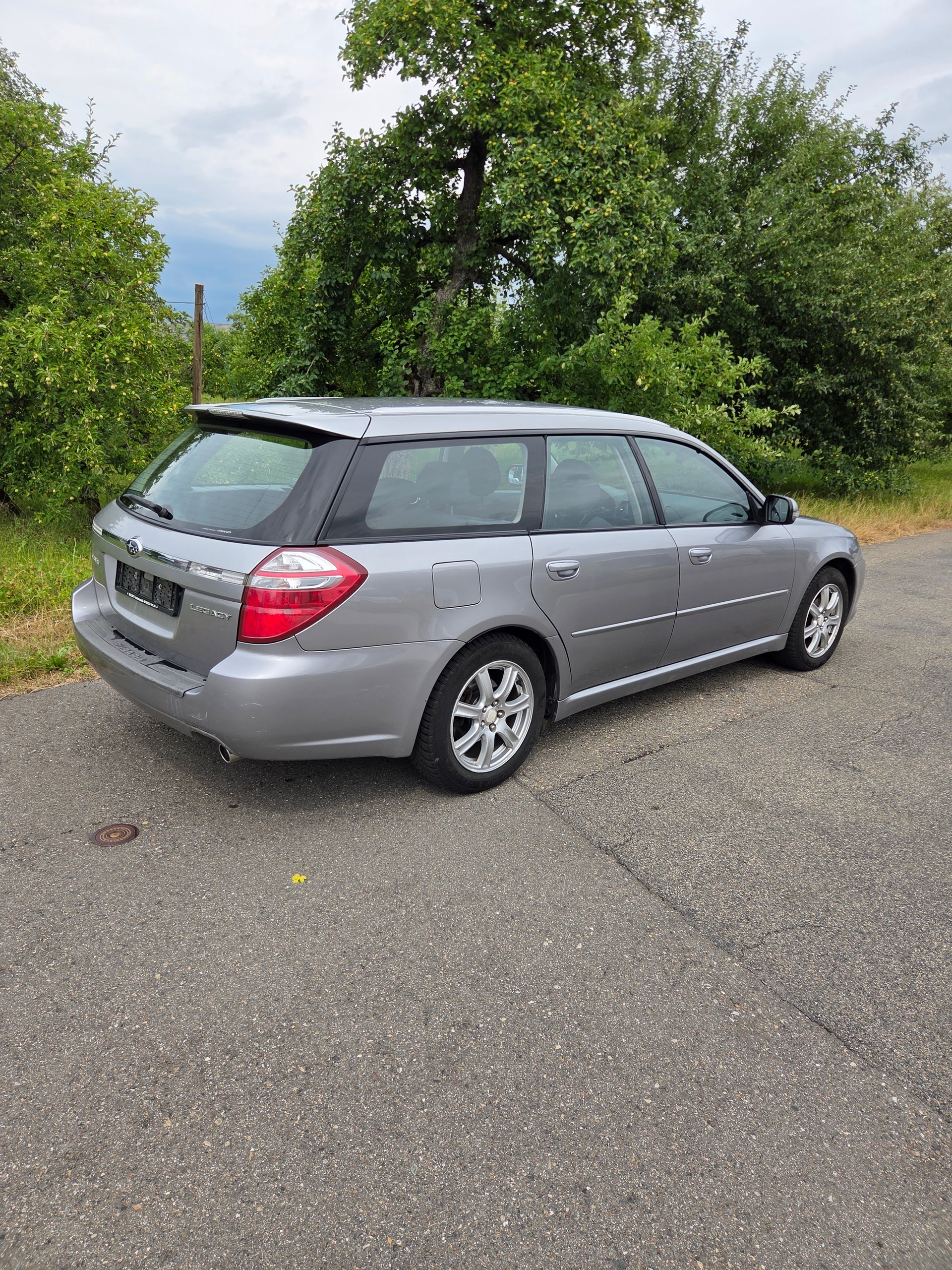 SUBARU Legacy 2.0R AWD Celebration-image-1