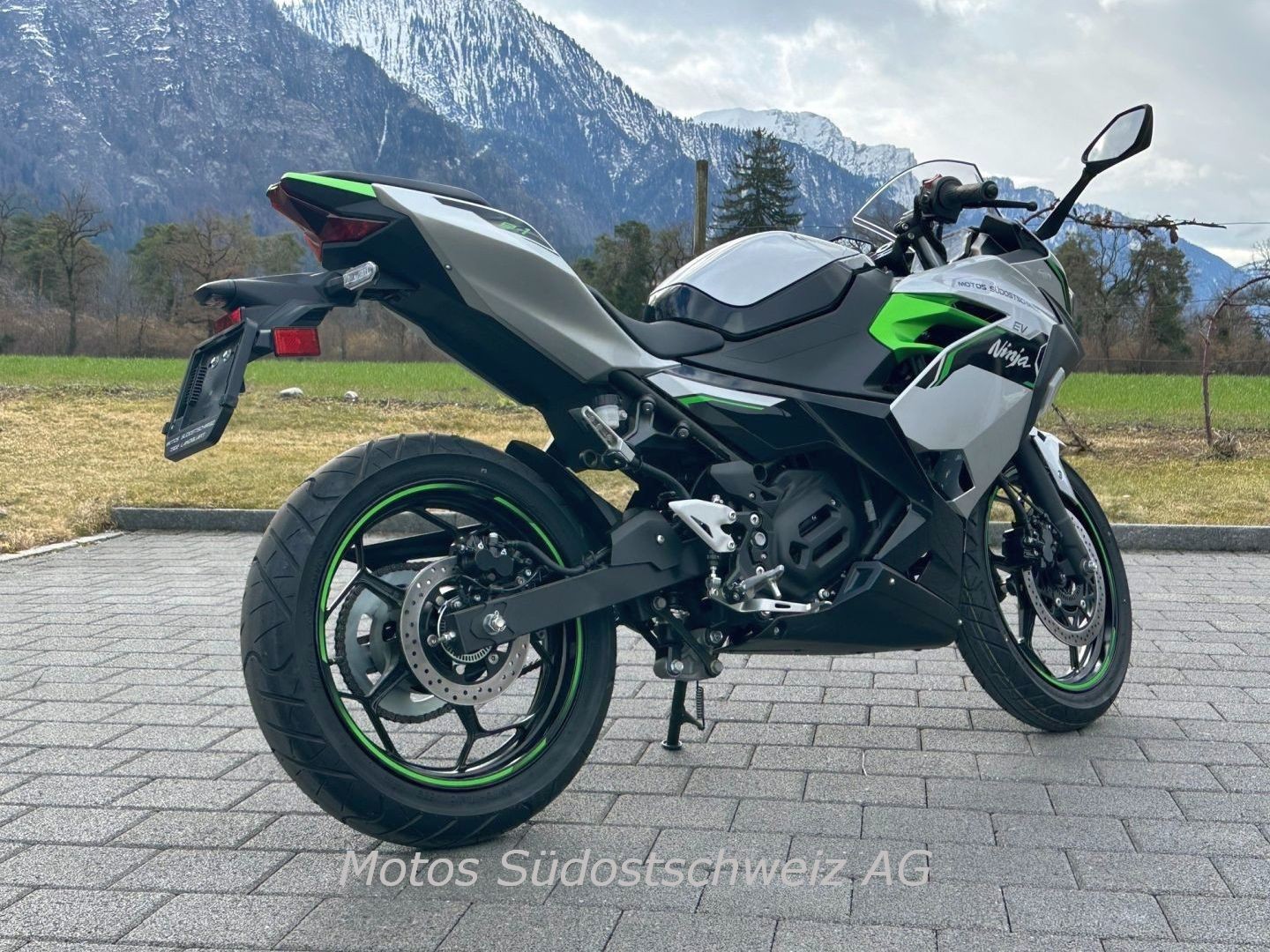 KAWASAKI NINJA E 1-image-2