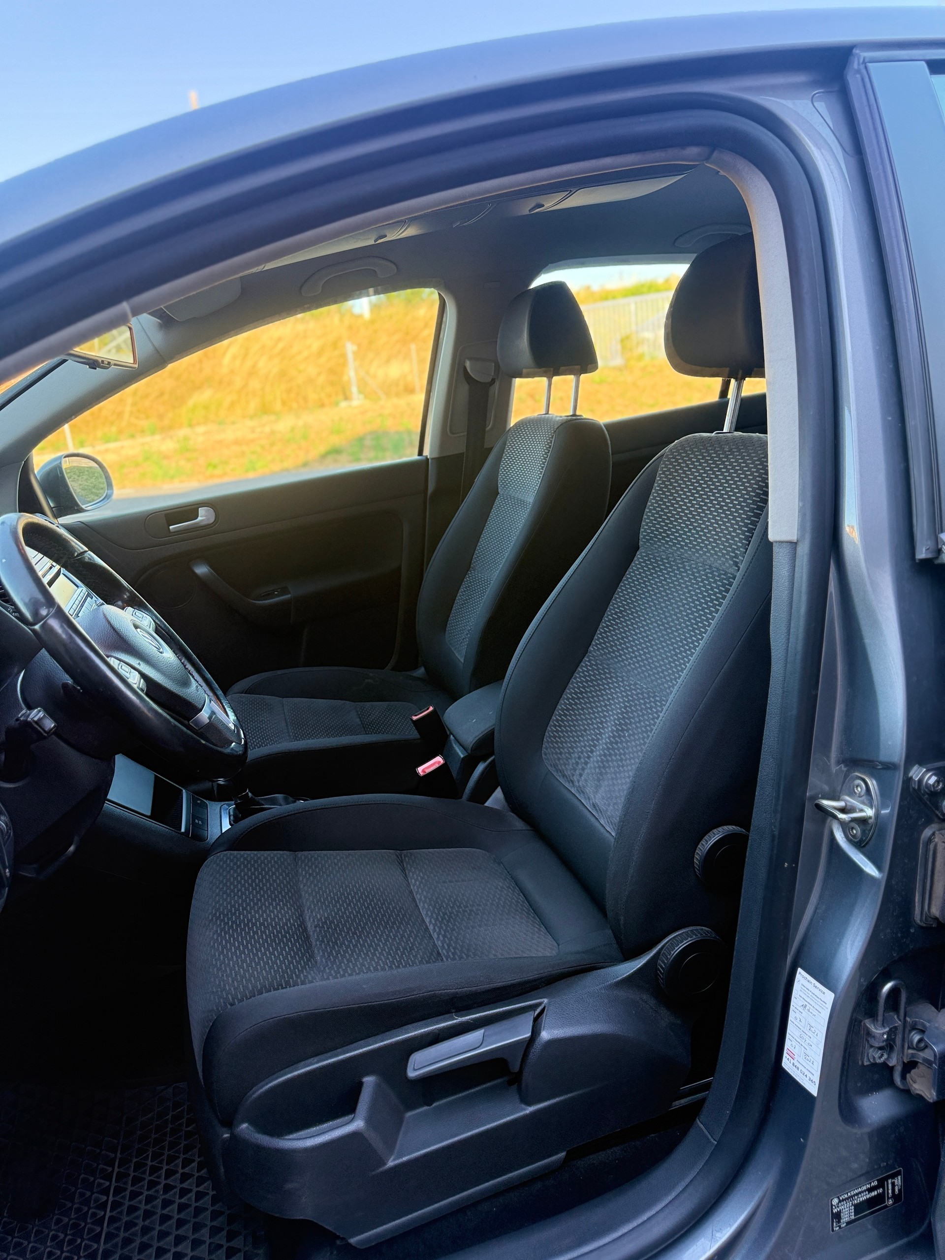 VW Golf Plus 1.4 TSI Comfortline DSG-image-13