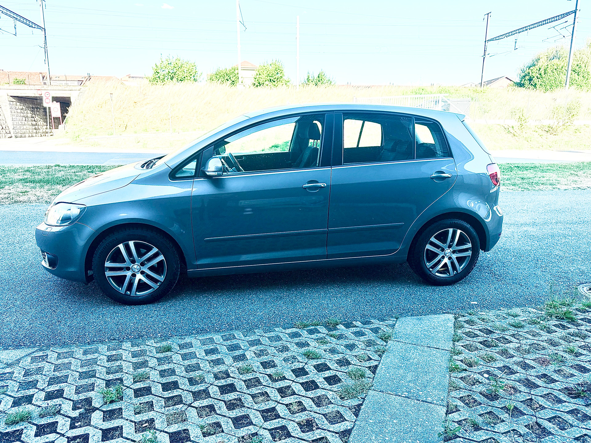 VW Golf Plus 1.4 TSI Comfortline DSG-image-12