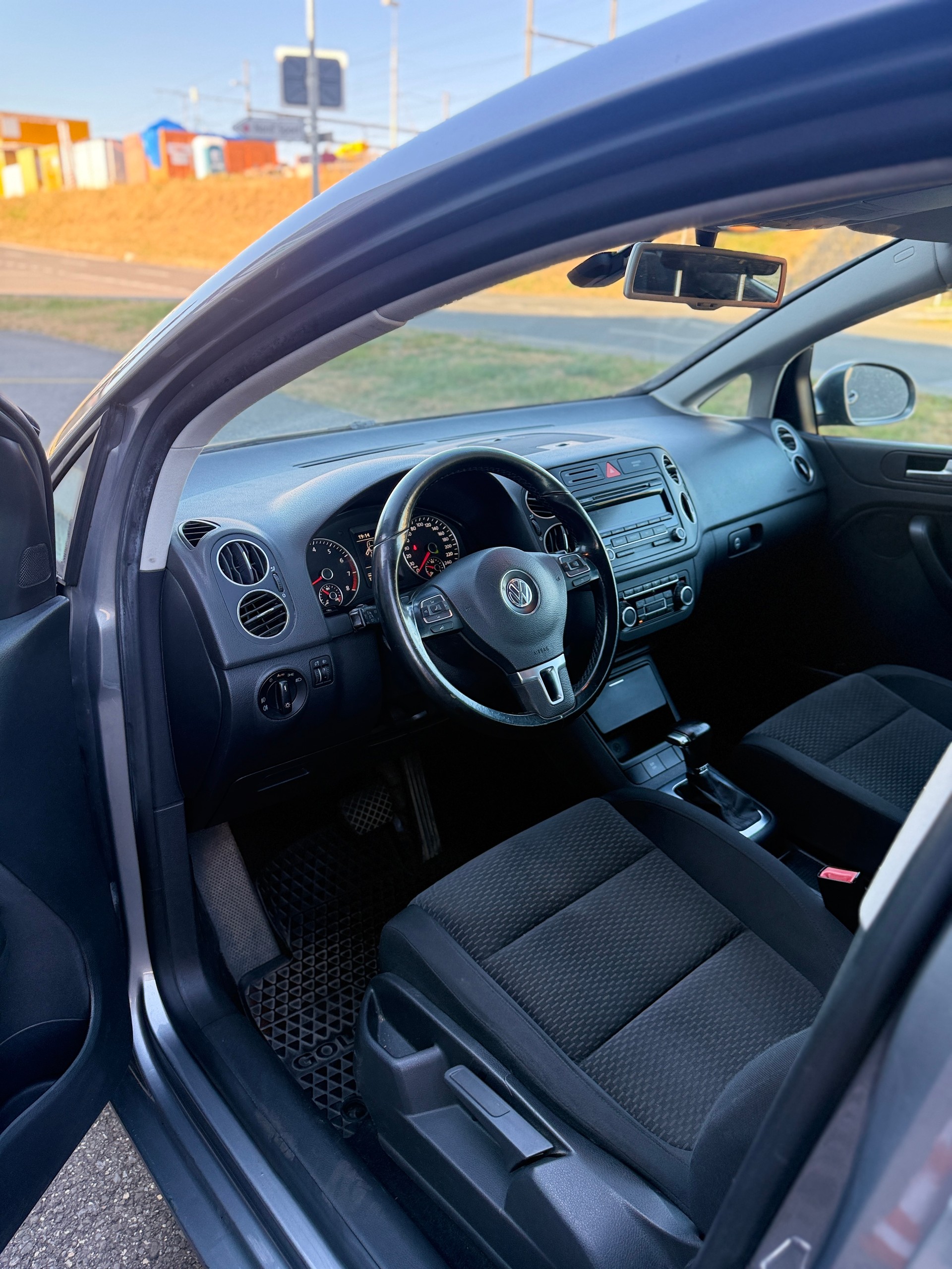VW Golf Plus 1.4 TSI Comfortline DSG-image-9