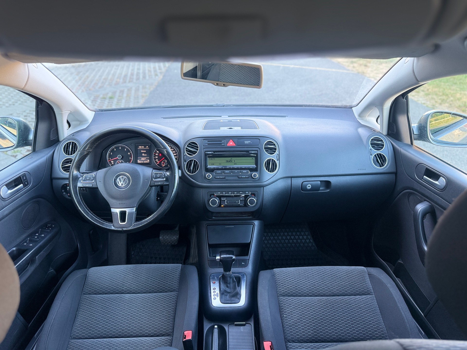 VW Golf Plus 1.4 TSI Comfortline DSG-image-7