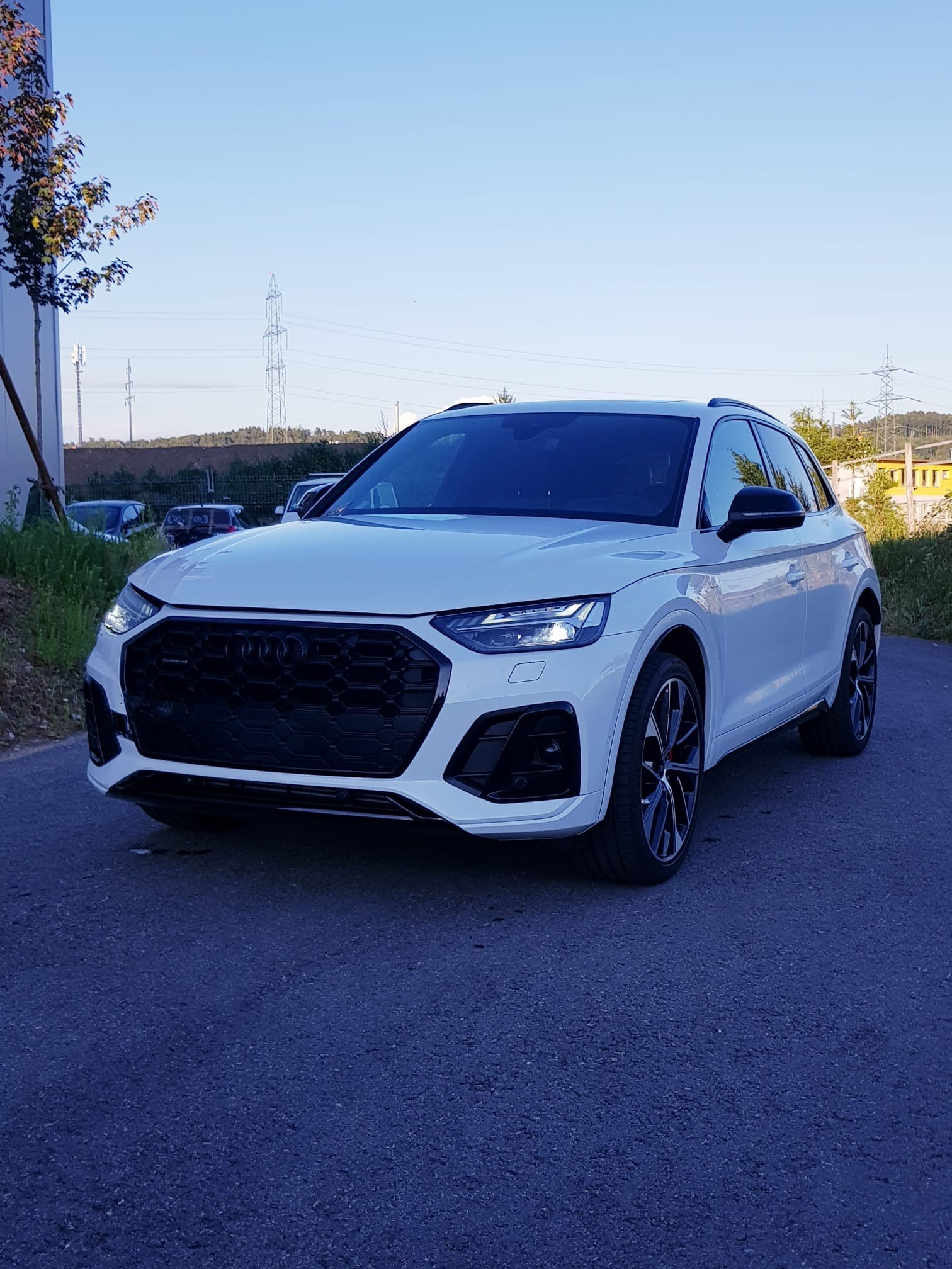 AUDI Q5 45 TFSI S-line quattro S-tronic Leasing Finanzierung Möglich-image-1